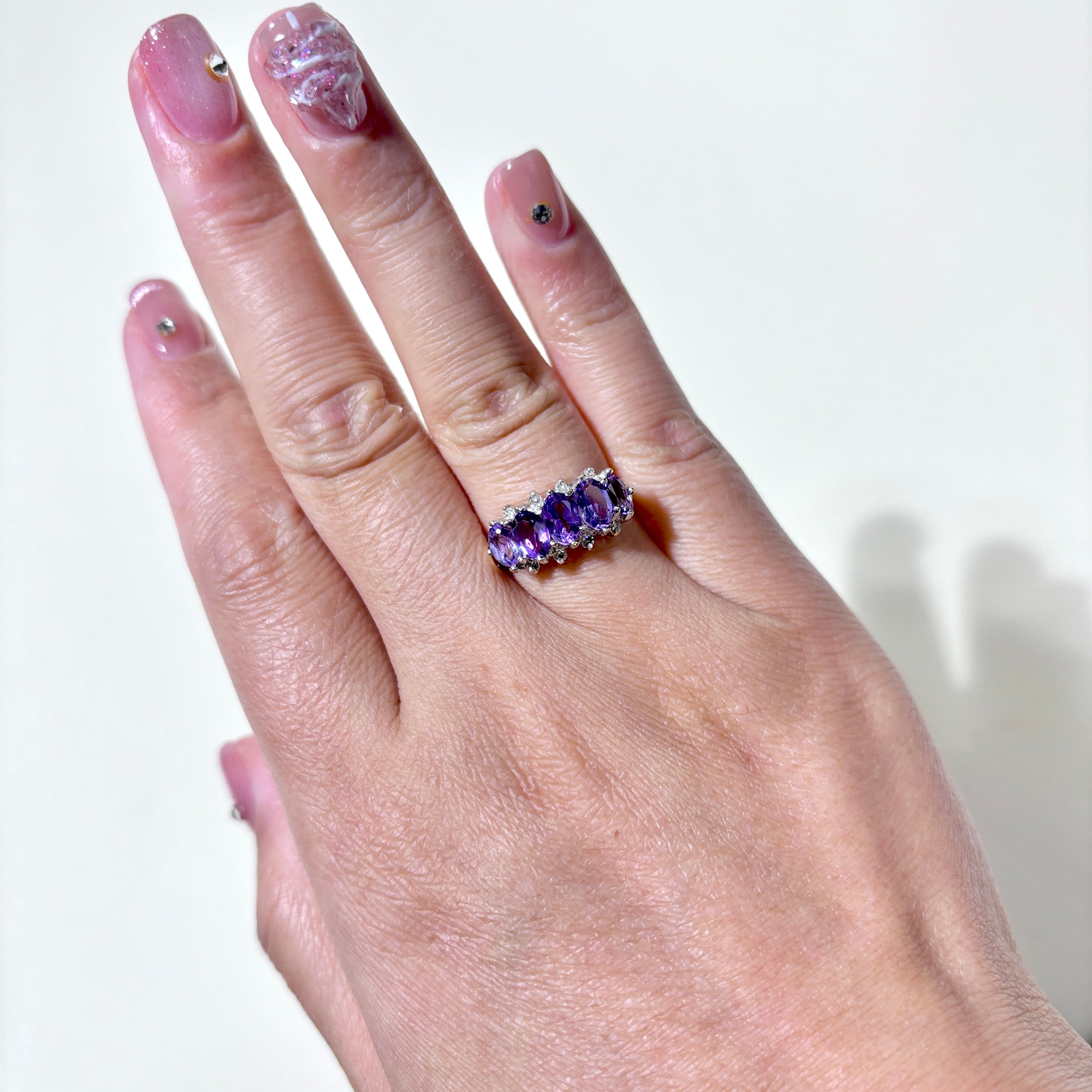 10K Gold Amethyst and Diamond Ring - 1.50ctw Amethyst with 0.04ctw Diamonds - Size 6.5 - Elegant Purple Gemstone Jewelry for Women - Perfect for Engagement, Anniversary & Special Occasion Gifts