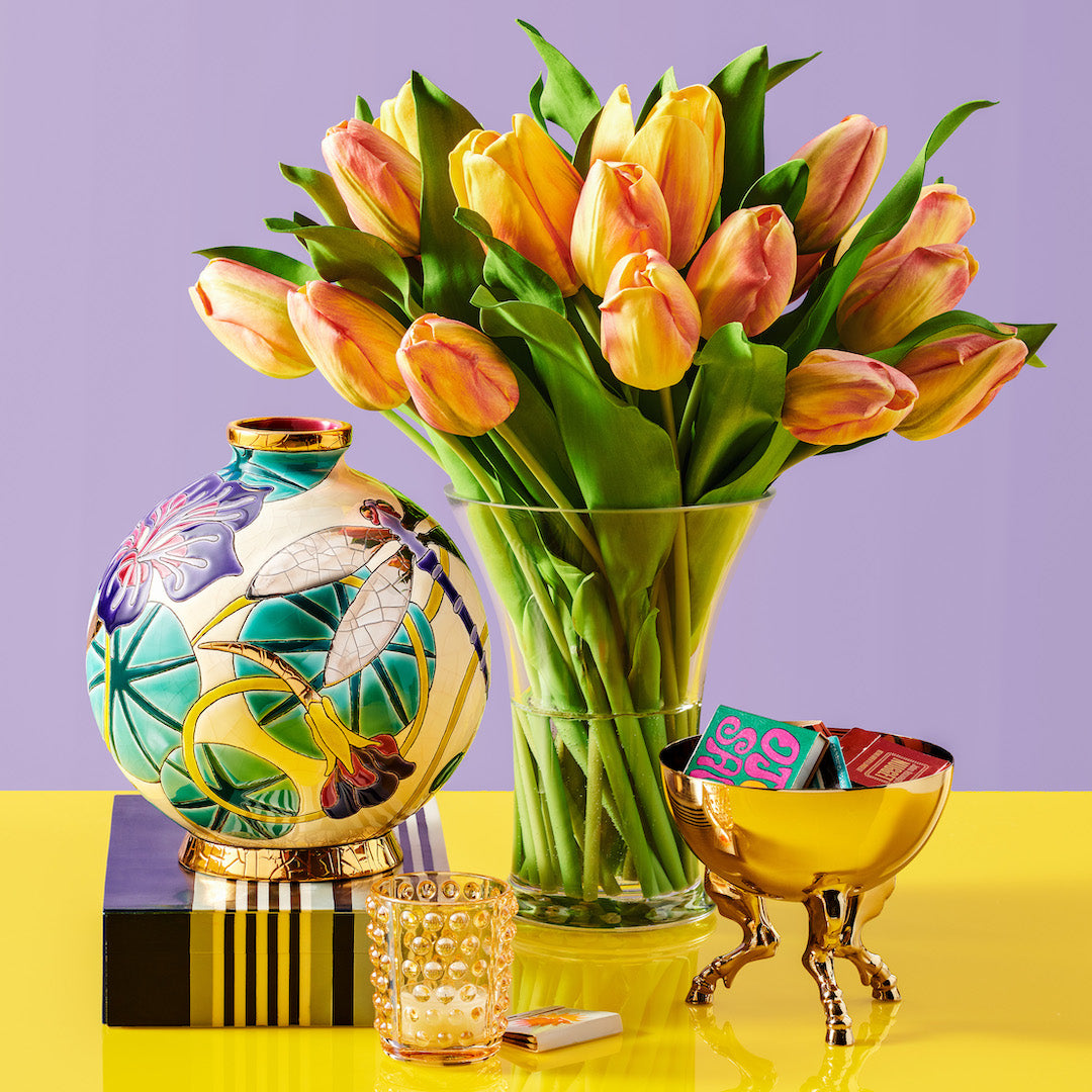 Beautiful Glass Tulip Flower Decoration - Elegant Home & Office Decor for Spring, Weddings, and Gifts