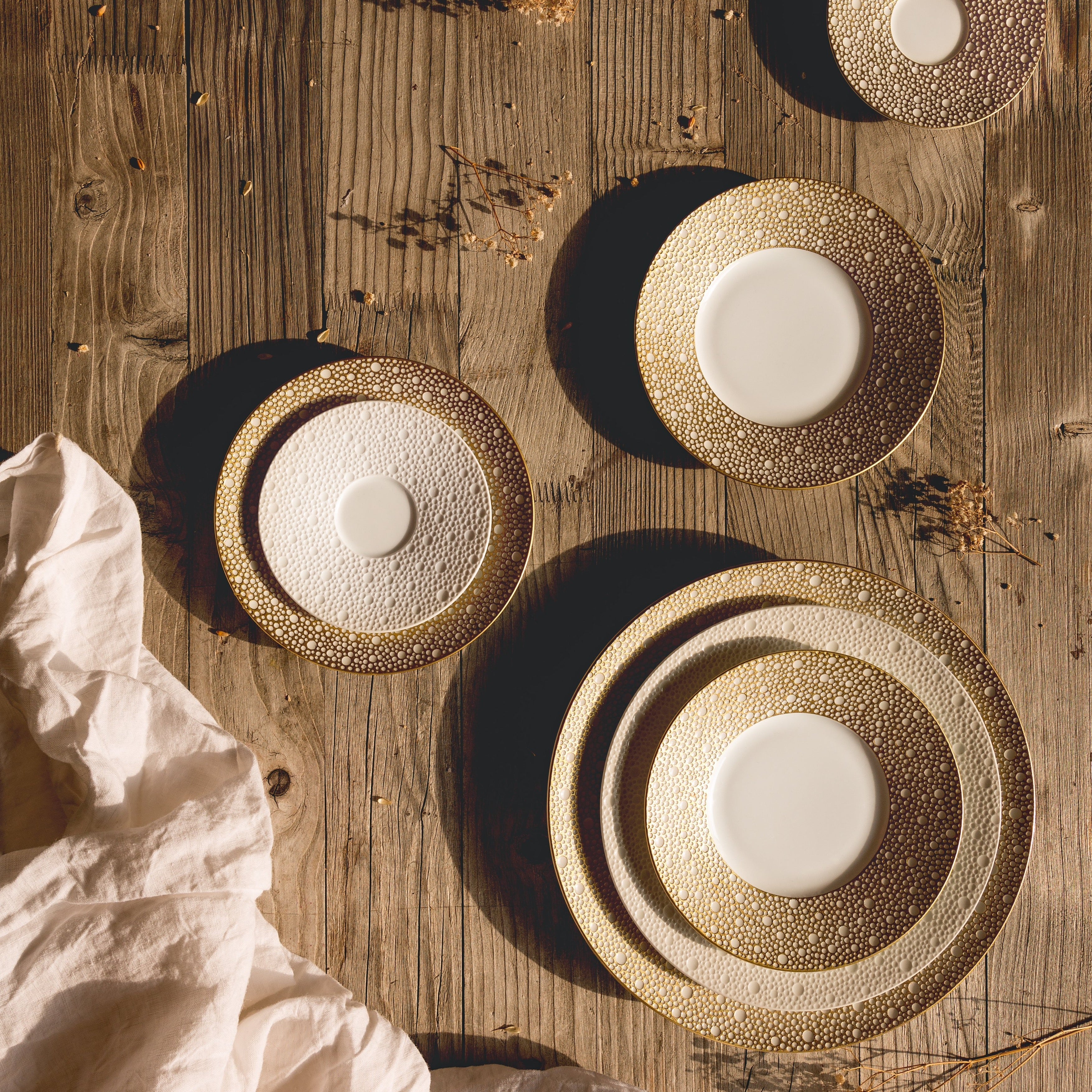 Elegant Ecume Mordore Bread & Butter Plate Set - Perfect for Dinner Parties, Tea Time & Home Decor