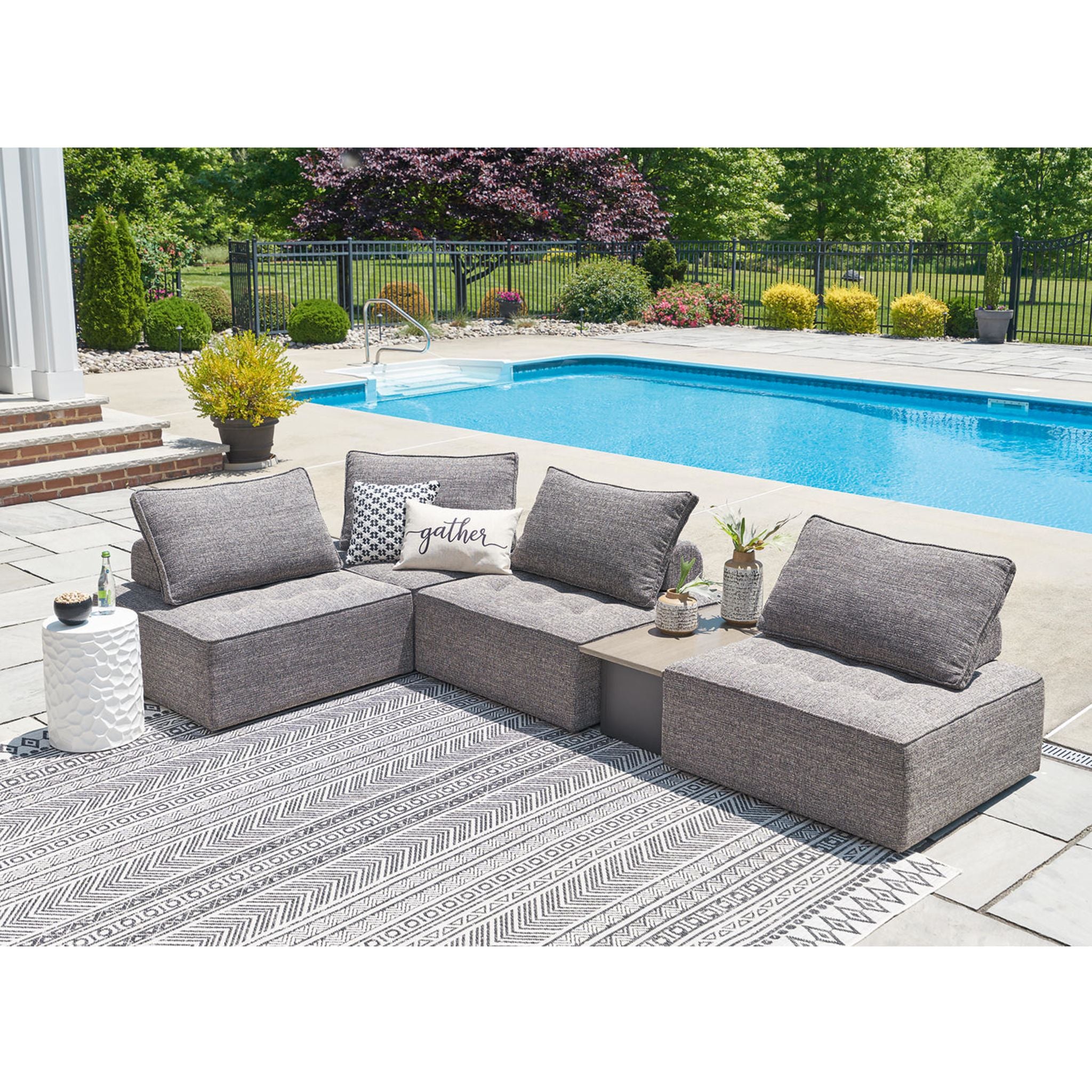 Bree Zee 5-Piece Modular Outdoor Patio Furniture Set - Brown Wicker Sofa Sectional for Garden, Poolside & Backyard Relaxation