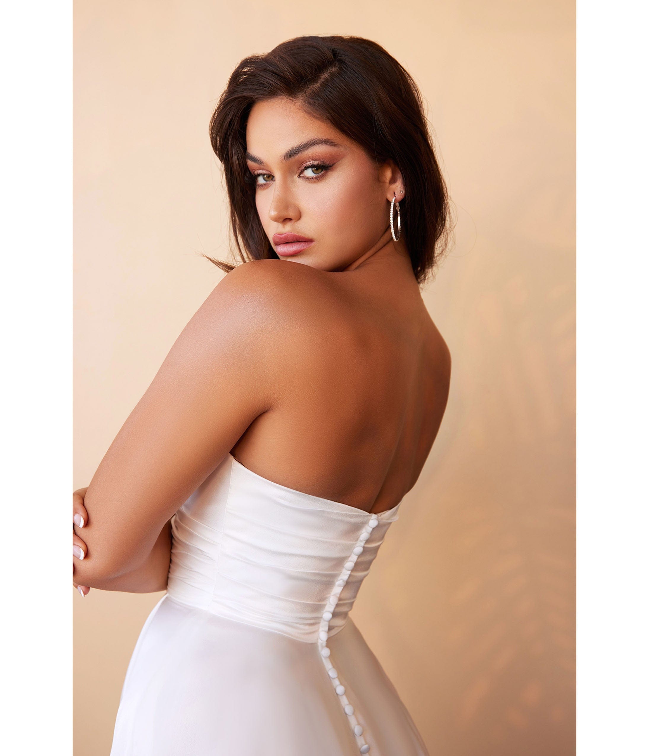 Ladivine by Cinderella Divine White Strapless Sweetheart Satin Wedding Dress - Perfect for Bridal Showers, Beach Weddings & Formal Evening Ceremonies
