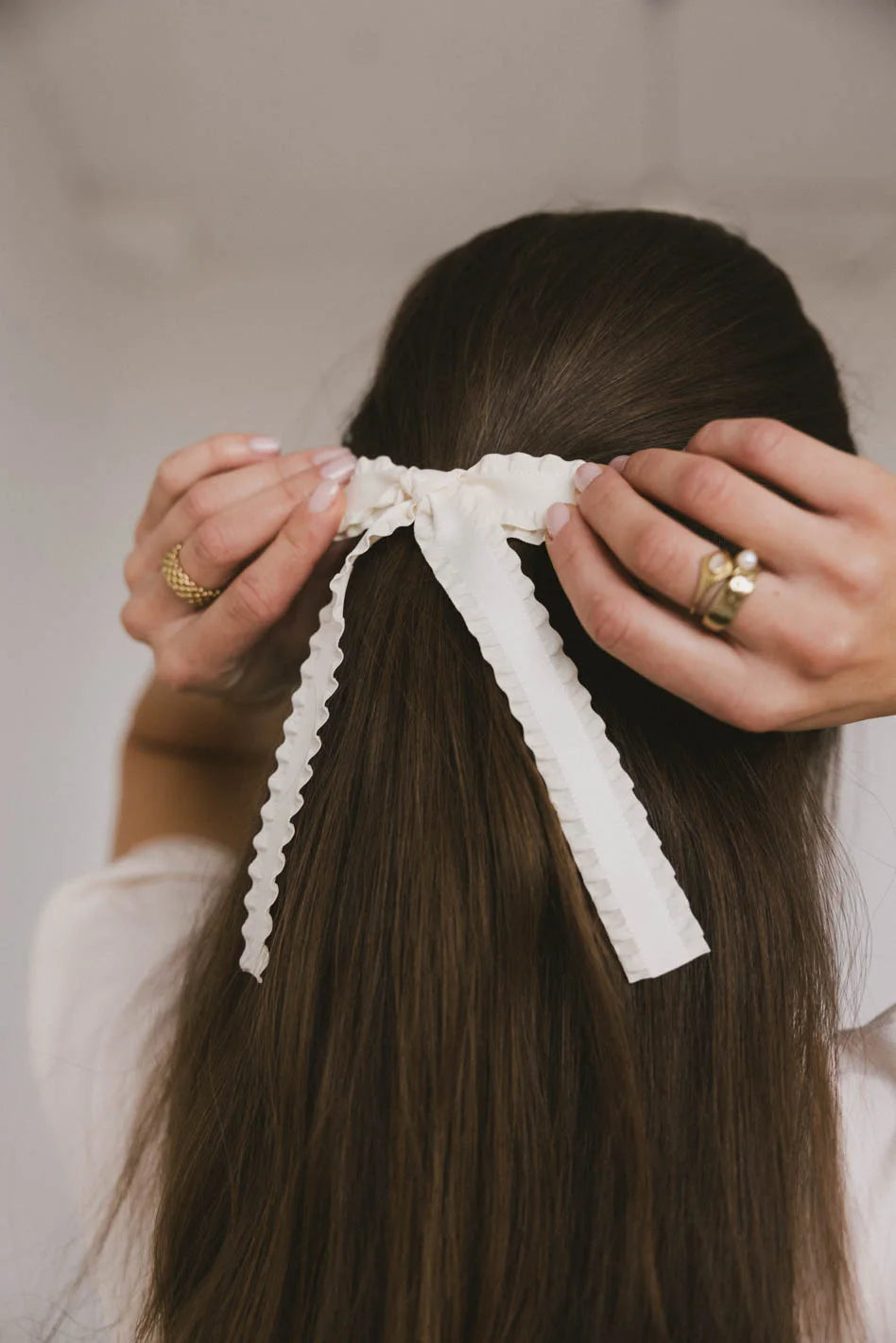 Elegant Ivory Long Tail Bow Hair Clip for Women - Perfect for Weddings, Parties, and Everyday Style