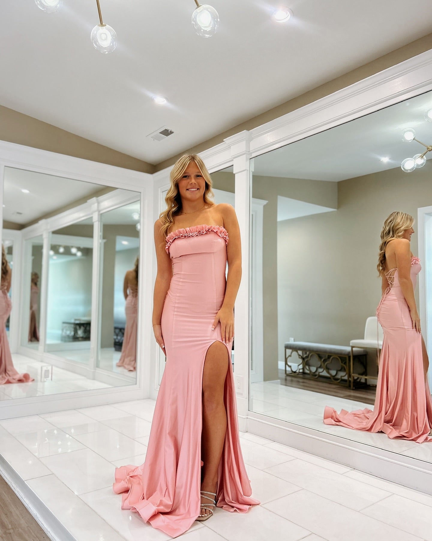 Elegant Mermaid Pink Slit Prom Dress - Satin Formal Evening Gown for Women - Perfect for Homecoming, Prom Night & Special Occasions