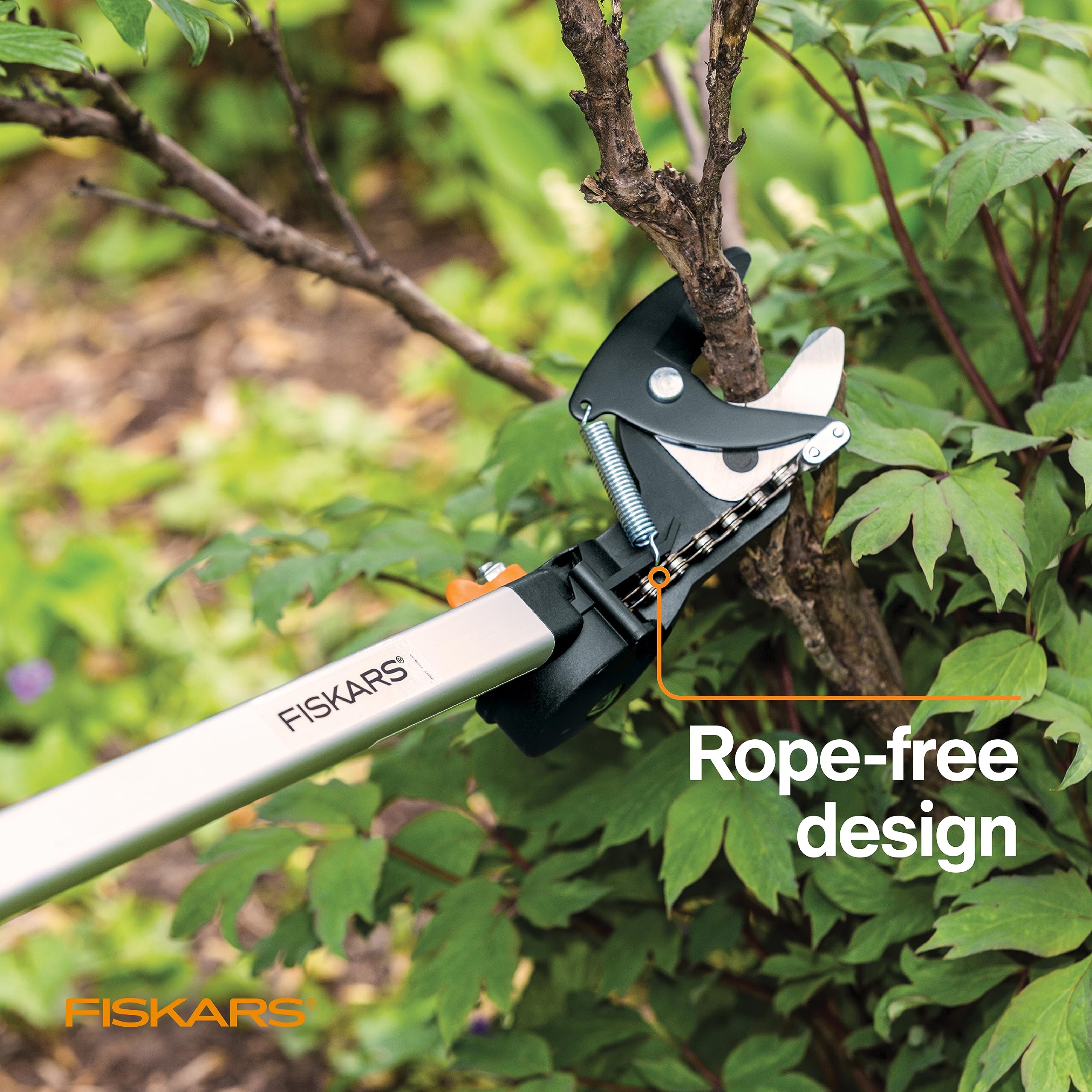 Fiskars 2-in-1 Extendable Tree Pruner & Pole Saw (7.9-12 Feet) with Rotating Head - 15
