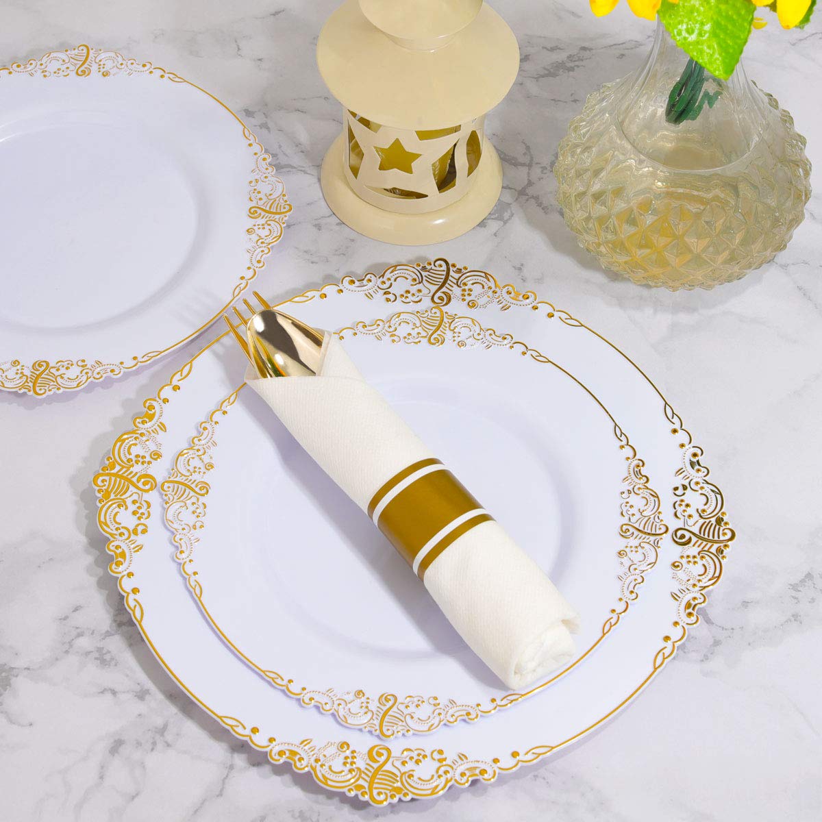 60 Pack Gold Plastic Plates & 200 Gold Plastic Forks - 7.4 Inch Heavy Duty Disposable Tableware Set for Parties, Weddings, Christmas - Elegant White & Gold Dinnerware for Celebrations, Events, and Holiday Gatherings