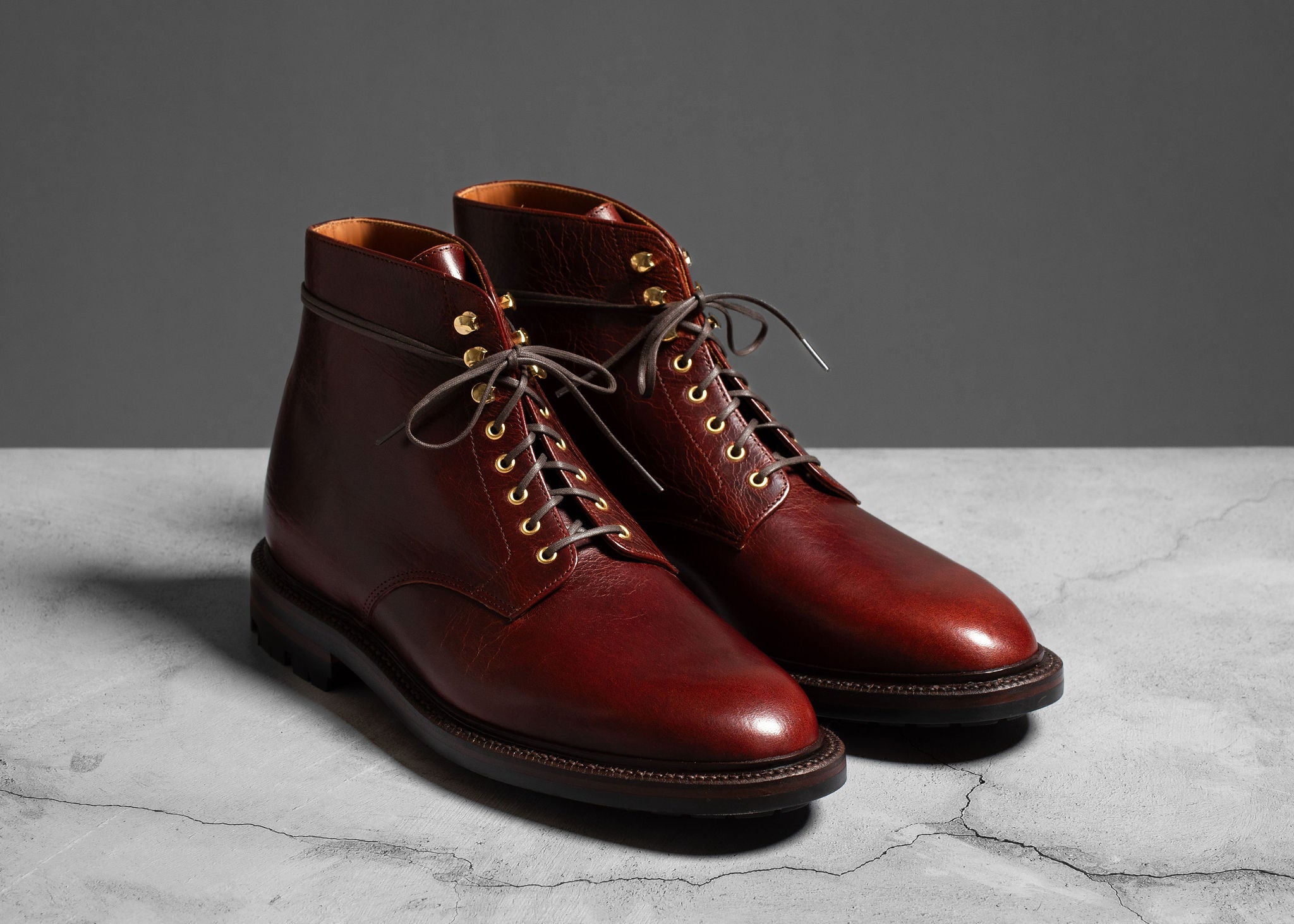 Edward Boot Red Waxed Deer Leather Men's Boots - Durable & Stylish for Outdoor Hiking, Hunting & Casual Wear