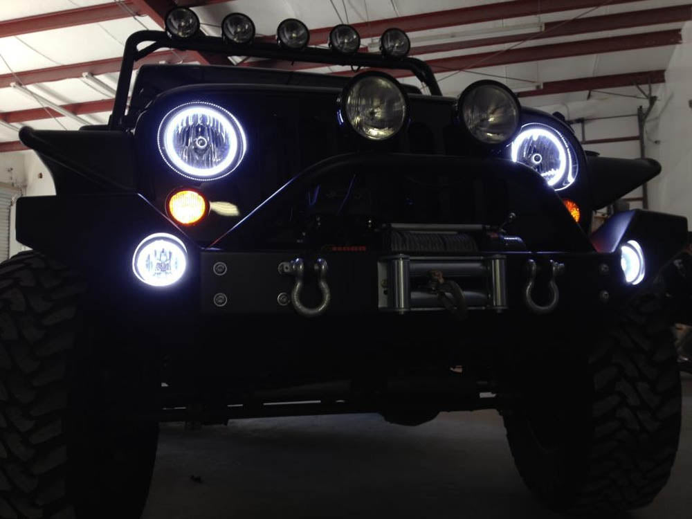 20W CREE LED Halo Ring Daytime Running Lights & Fog Lamps for Jeep Dodge Chrysler - Durable Off-Road Lighting for Trucks & SUVs