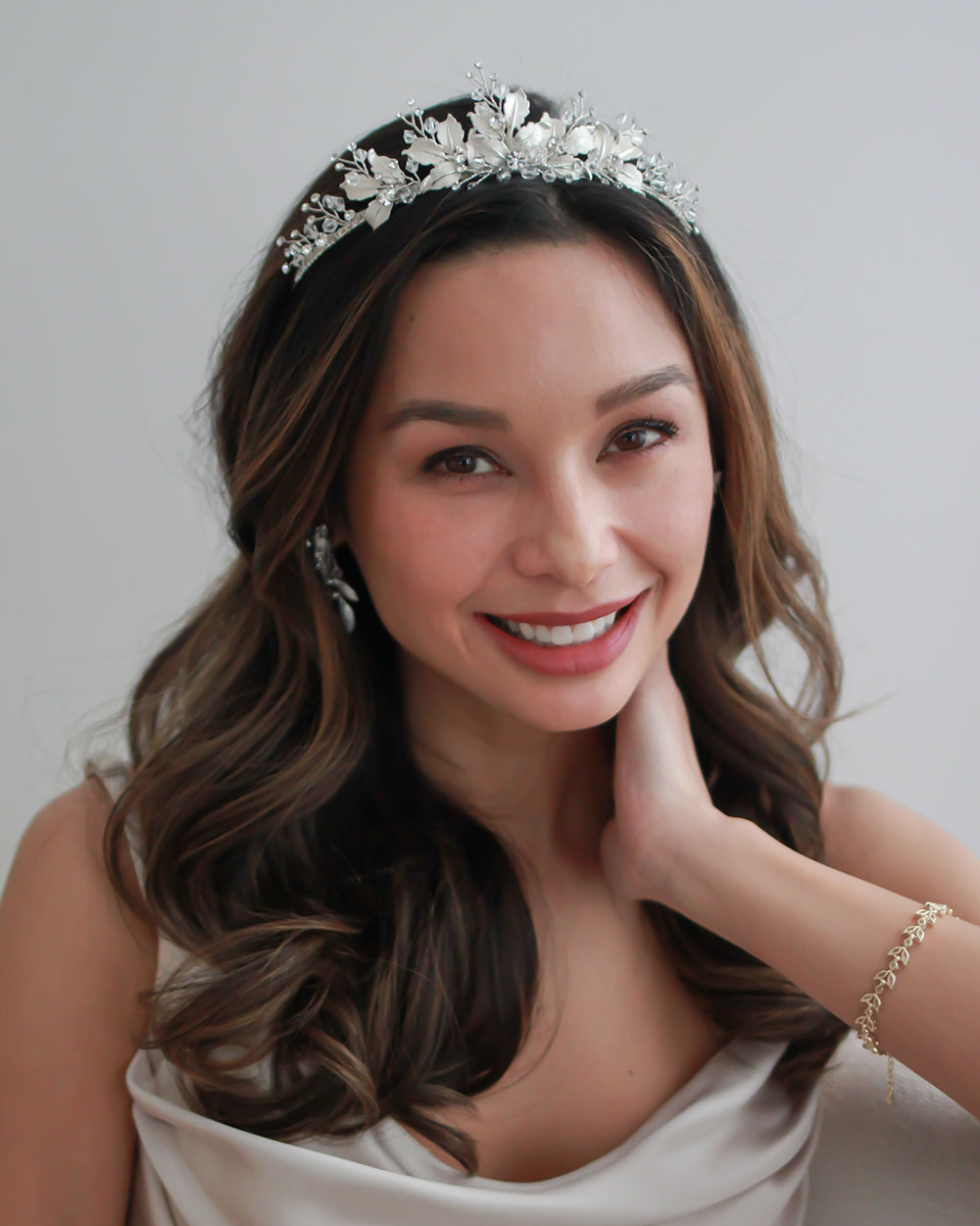 Juliet Floral Tiara for Women - Elegant Bridal Hair Crown, Wedding Headpiece, Boho Flower Crown for Brides, Prom, Festival, and Special Occasions