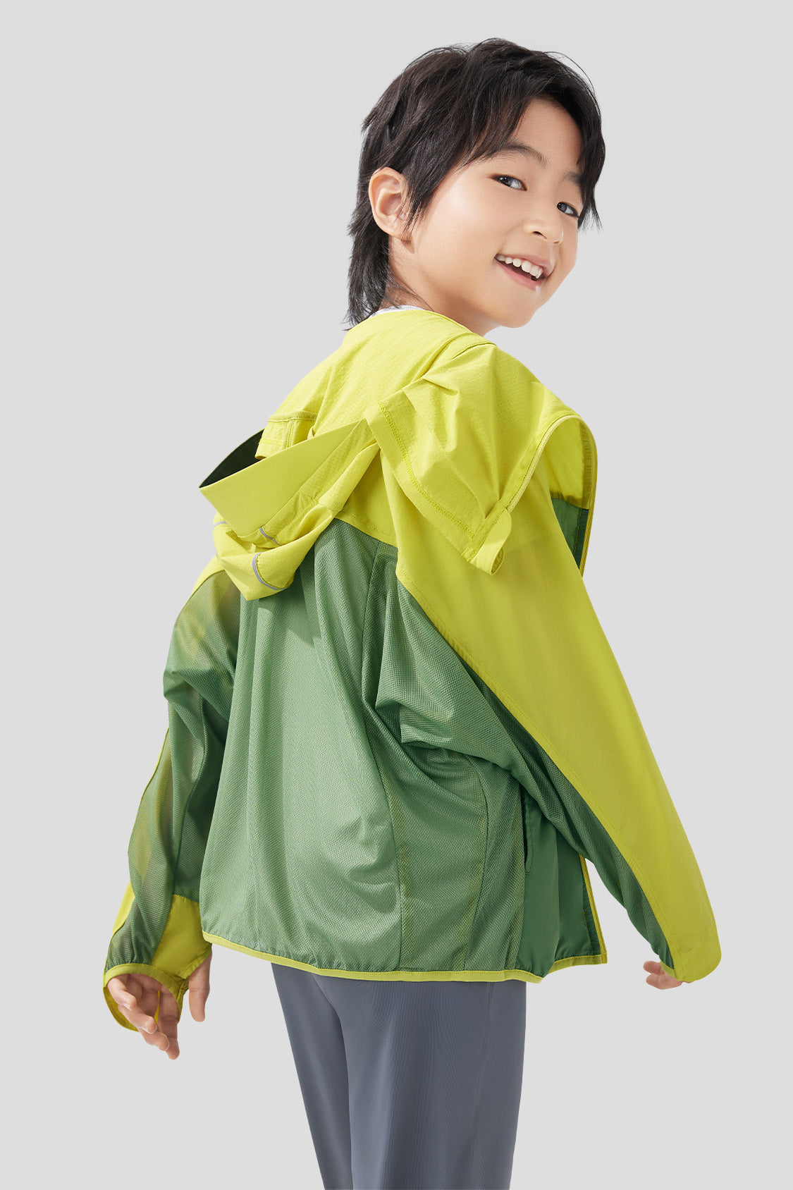 Kids' Lightweight Packable Sun Protection Jacket UPF50+ - Waterproof Windproof Hooded Jacket for Outdoor Activities, Beach, Hiking & Travel