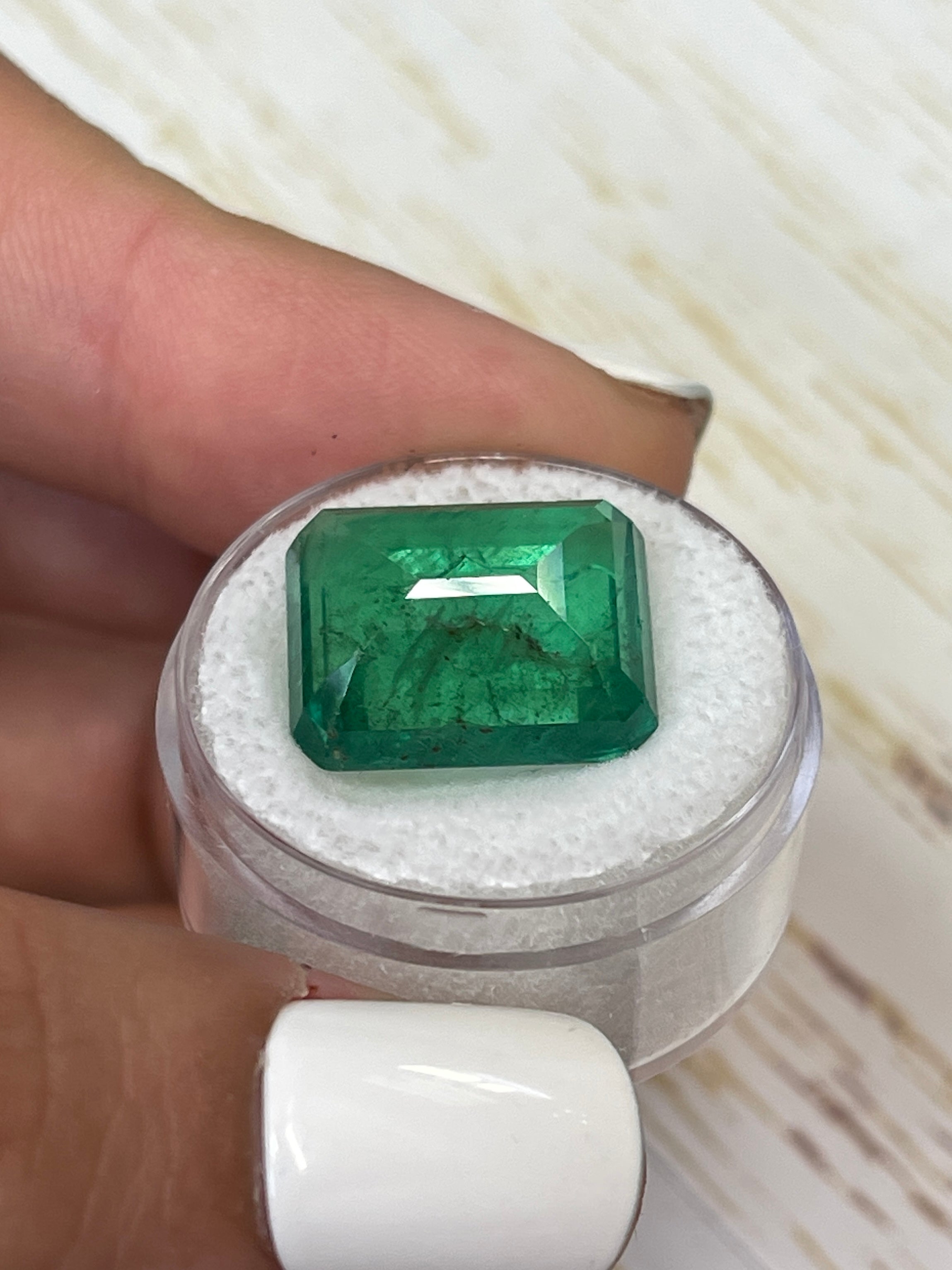 14.13 Carat Natural Zambian Emerald - Loose Green Emerald Cut Gemstone 16.5x13mm for Jewelry Making, Engagement Rings & Luxury Gifts