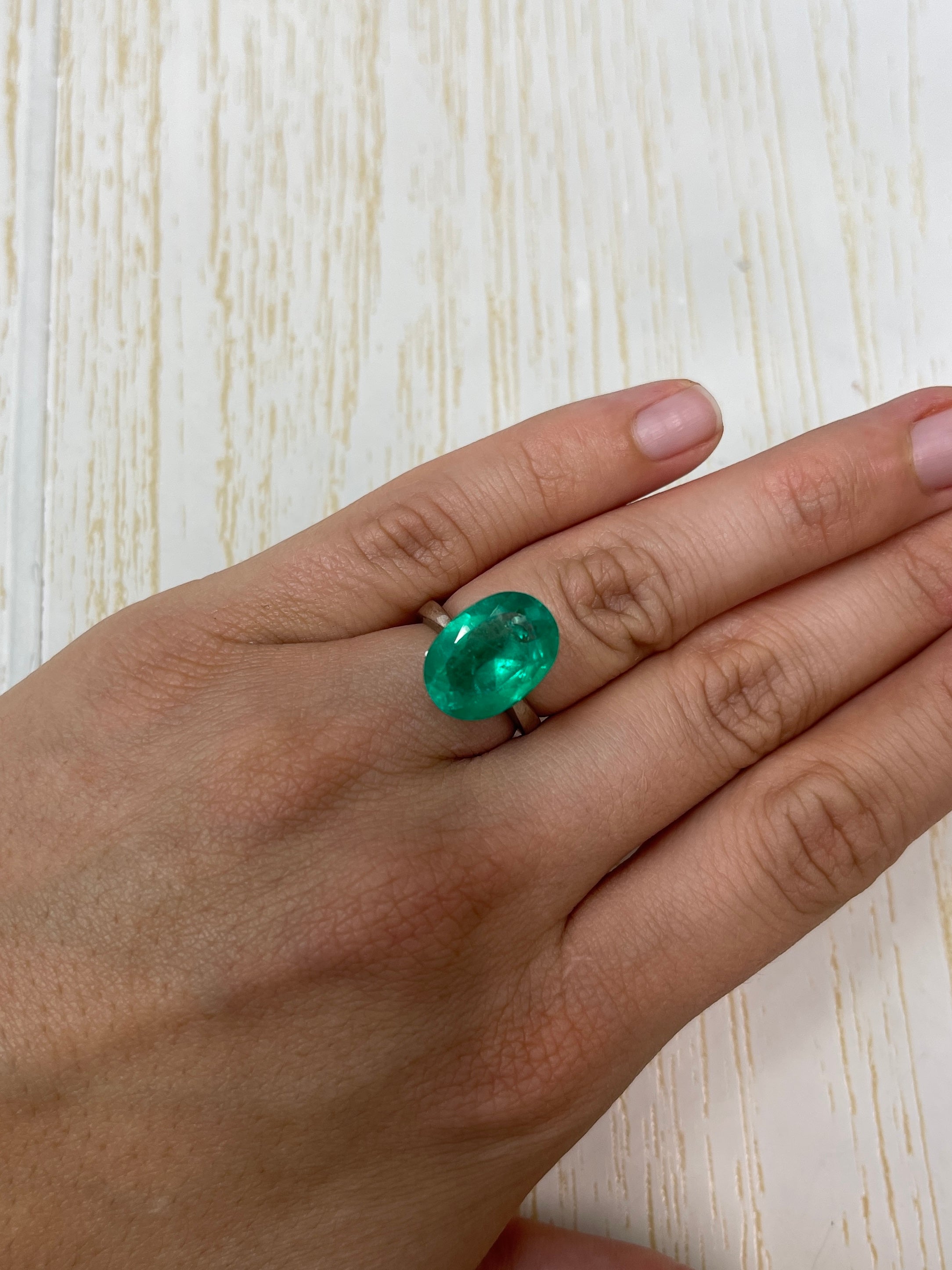 7.00 Carat 16x12mm Yellowish Green Natural Loose Colombian Emerald Oval Cut Gemstone for Jewelry Making, Engagement Rings & Luxury Gifts