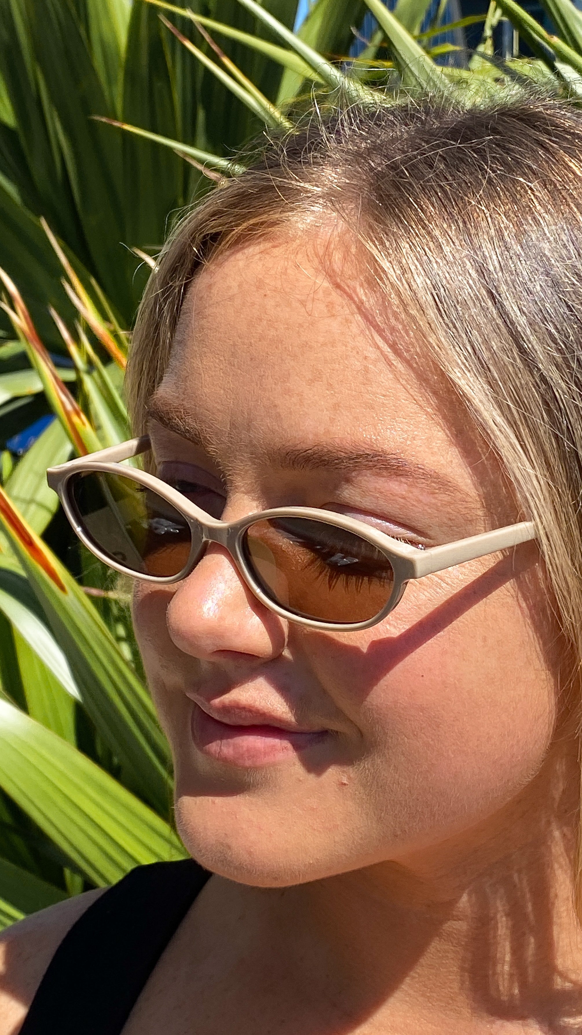 Amery Polarized Sunglasses for Men & Women - Olive Green UV Protection - Perfect for Driving, Beach & Outdoor Activities