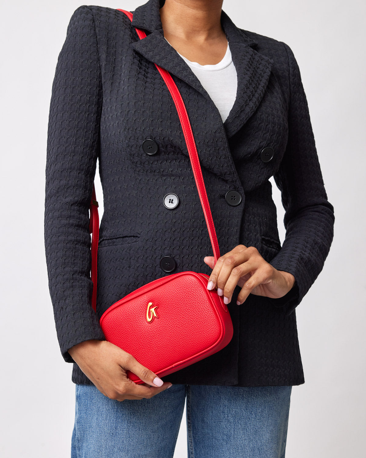 Mini Pebble Camera Bag - Stylish & Compact Crossbody Bag for DSLR & Mirrorless Cameras | Perfect for Travel, Hiking & Everyday Use | Red