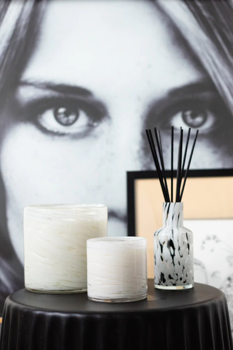Premium Apsley & Company Reykjavik 400g Luxury Scented Candle - Perfect for Home Decor, Relaxation & Romantic Ambiance