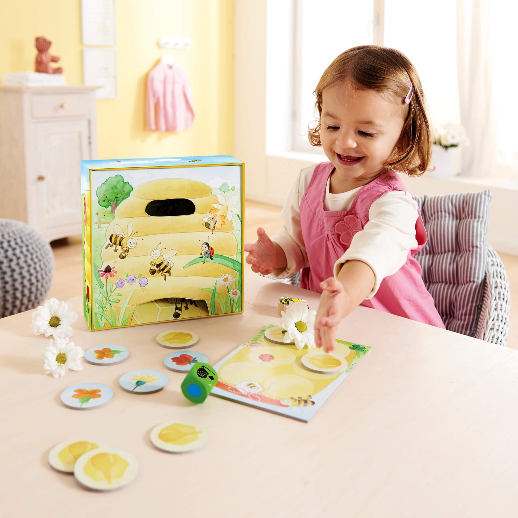 HABA My Very First Games - Hanna Honeybee - 2 Cooperative Color Learning Board Games for Toddlers Age 2-4 | Preschool Educational Toys | Made in Germany | Perfect for Family Game Night & Early Childhood Development