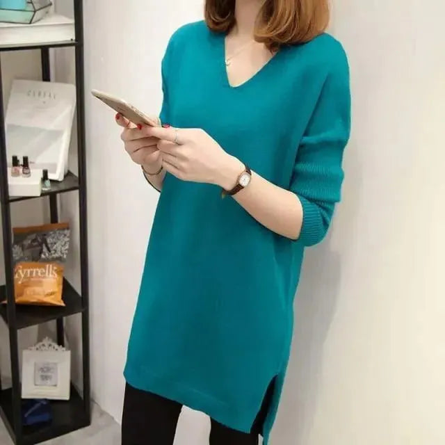 Women's Oversized V-Neck Sweater - Soft & Cozy Knit Pullover for Casual Wear, Layering & Fall Fashion