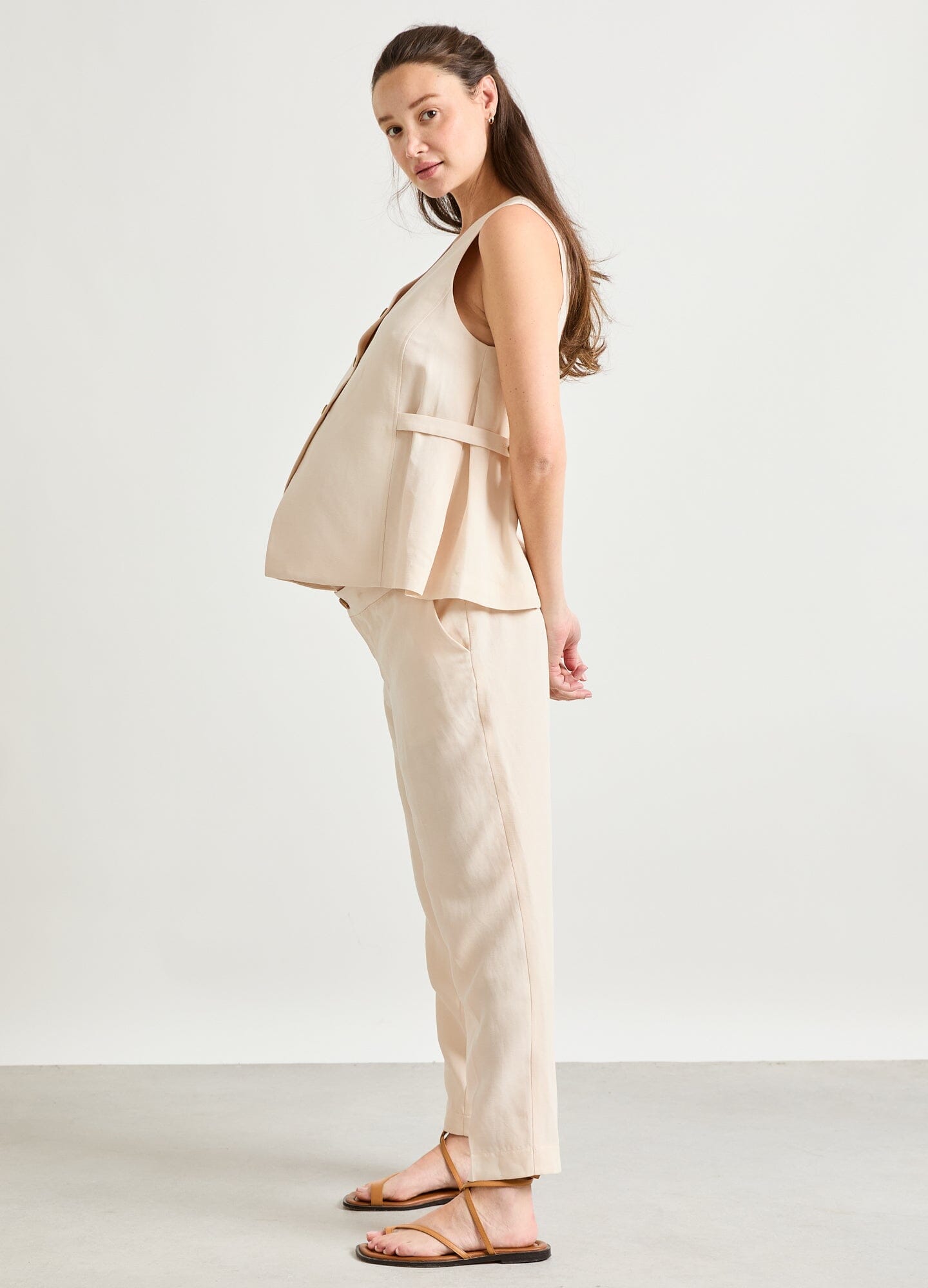Nadia Maternity Vest - Comfortable & Stylish Pregnancy Tank Top for Expecting Moms | Perfect for Everyday Wear, Nursing, and Maternity Photos