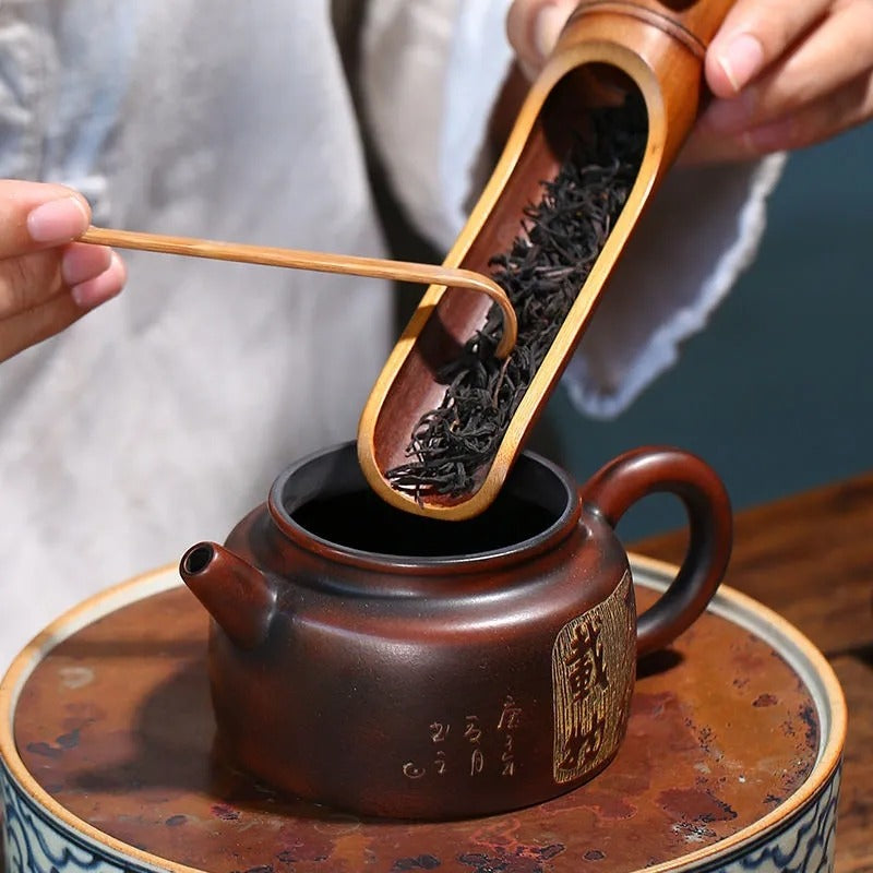 Premium Yixing Purple Clay Teapot - Authentic Chinese Dezhong Style for Brewing Oolong & Pu-erh Tea - Perfect for Tea Ceremonies & Gifting