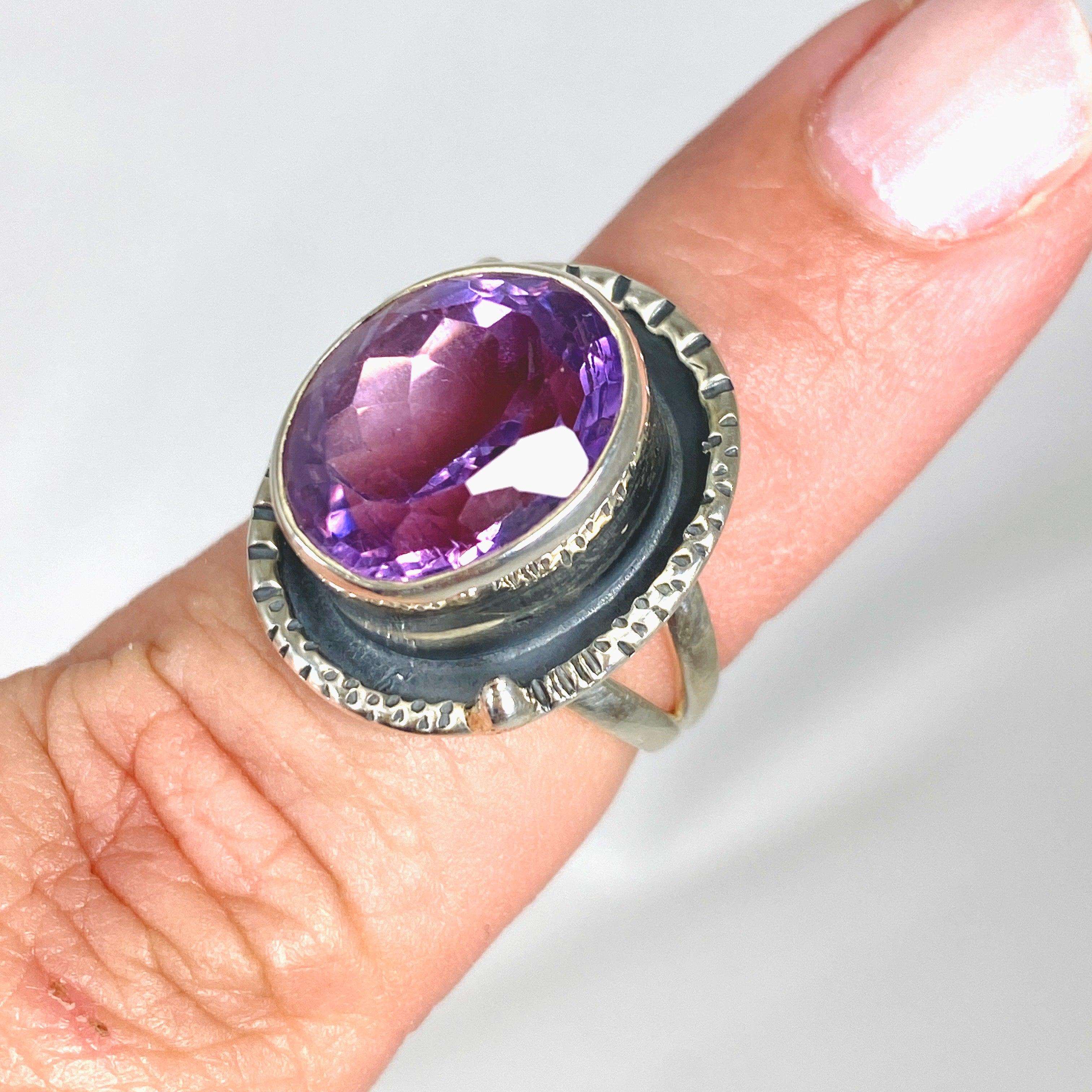 Amethyst Oval Ring for Women - Sterling Silver Detailed Size 6 - KRGJ2955 - Perfect for Weddings, Anniversaries & Everyday Elegance