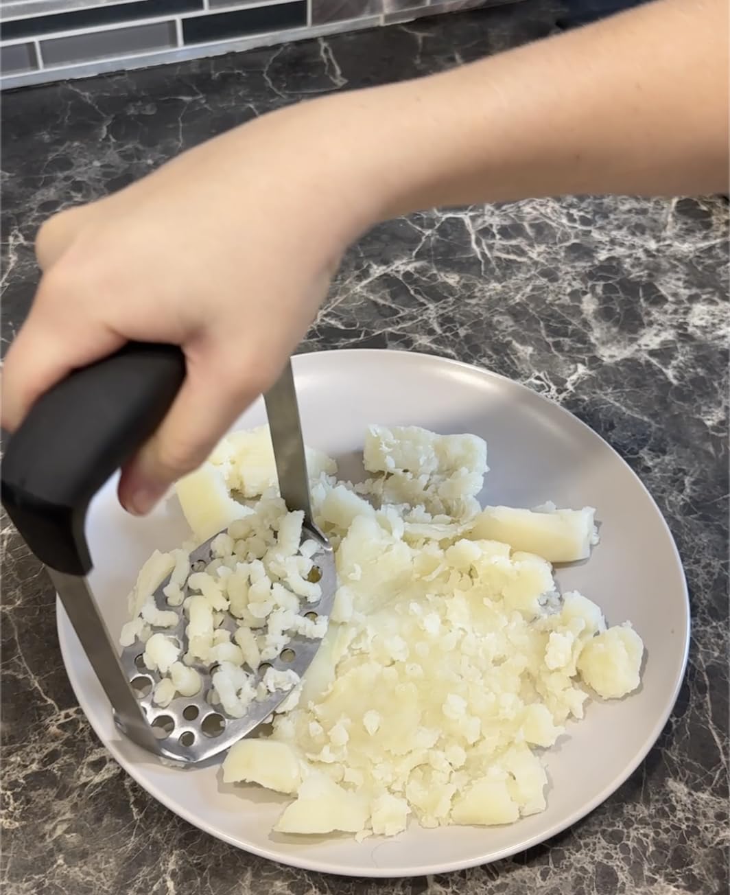 Premium Stainless Steel Potato Masher - Heavy Duty Professional Kitchen Tool for Perfect Mashed Potatoes, Purees & Baby Food - Ideal for Home Cooking, Restaurants & Meal Prep