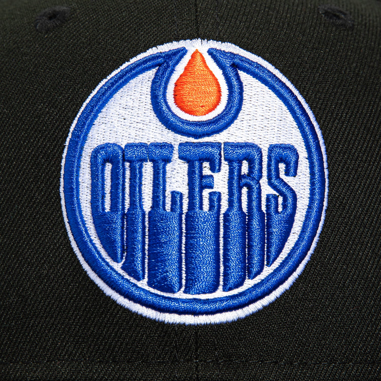 New Era 59Fifty Edmonton Oilers Team UV Protection Snapback Hat - Black | NHL Fan Gear, Baseball Cap for Men & Women, Sun Protection for Outdoor Sports & Casual Wear