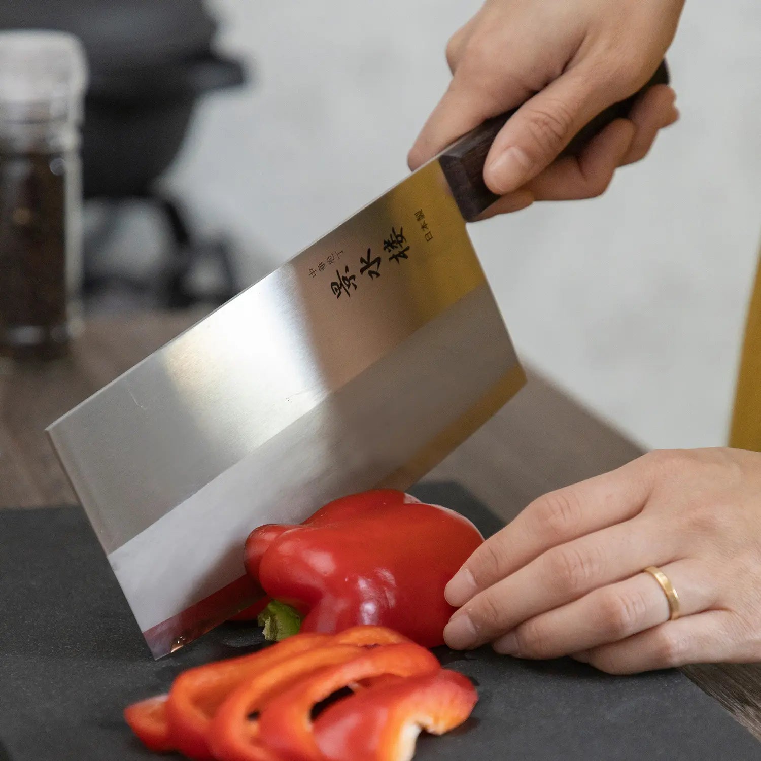 Kataoka Seisakusho 175mm Chinese Cleaver Knife - Professional Chef Knife for Chopping, Slicing & Dicing - Perfect for Asian Cuisine, Meat Cutting & Vegetable Prep