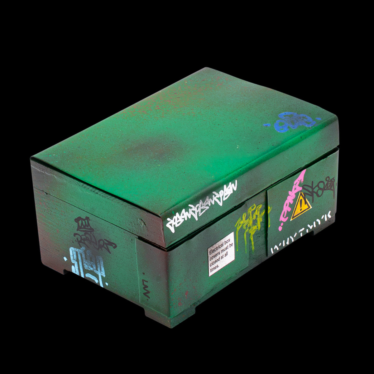 WhytMyk Concrete Fingerboard Ramp - Durable Skateboard Training Ramp with Electrical Storage Box - Perfect for Skate Park, Home Practice & Fingerboard Tricks