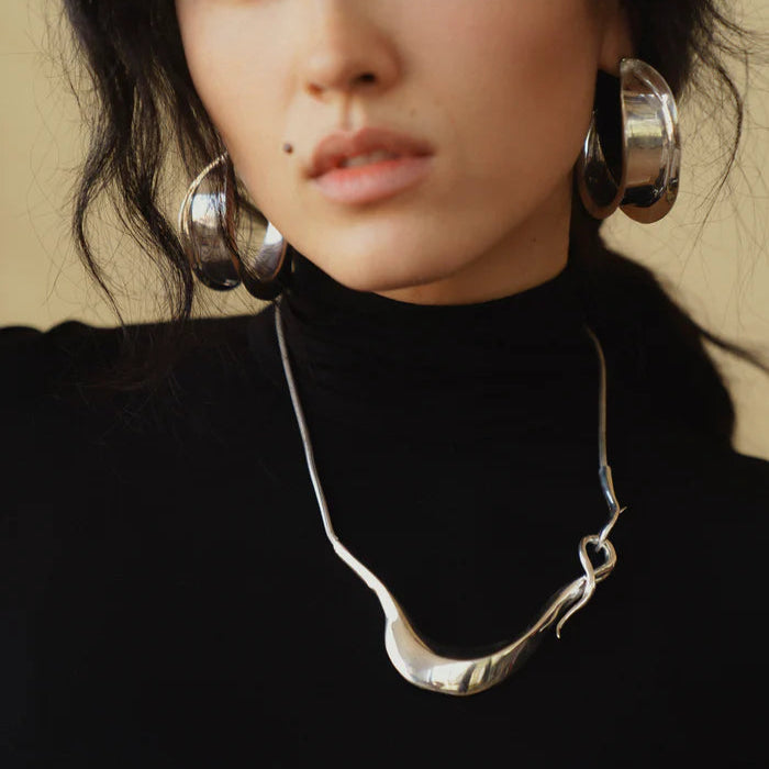 Smoke Necklace - Elegant Pendant for Women & Men | Gothic Jewelry for Parties, Weddings & Everyday Wear | Unique Fashion Accessory