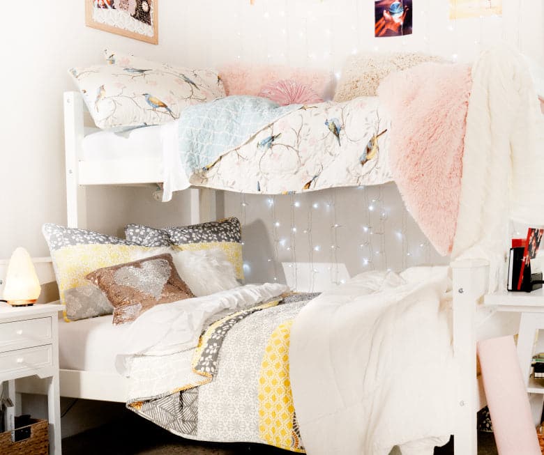 Botanical Bird & Flower Quilt 3-Piece Bedding Set - Soft Floral Duvet Cover with Pillow Shams for Cozy Bedroom Decor