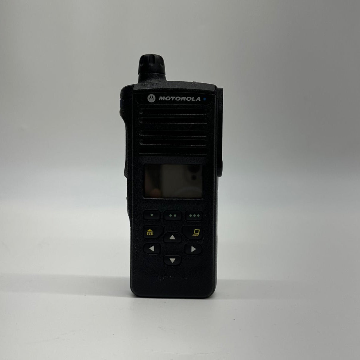 Motorola APX4000 H51SDF9PW6AN UHF 2-Way Digital Portable Radio with Single Knob Control - Ideal for Public Safety, Security & Emergency Communications