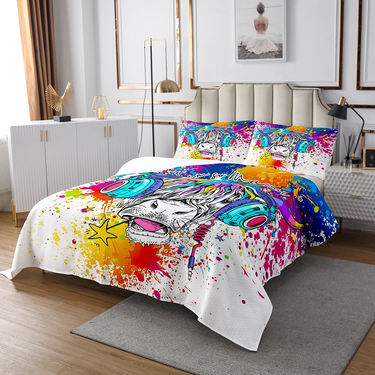 Trendy Hip Hop Bedspread Coverlet Set - Grey Bull Head with Headphones Design, 2-Piece Kids Quilt Set with Colorful Graffiti Print, Twin Size Bedding for Teens - Perfect for Urban Themed Bedrooms & Music Lovers