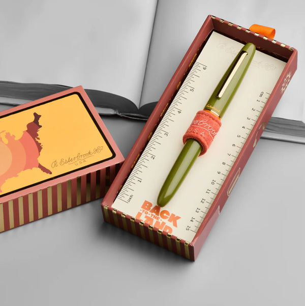 Vintage Style Back to the Land Fountain Pen with Unique Leaf Design - Green Ink Calligraphy Pen for Journaling, Letter Writing & Gift Giving