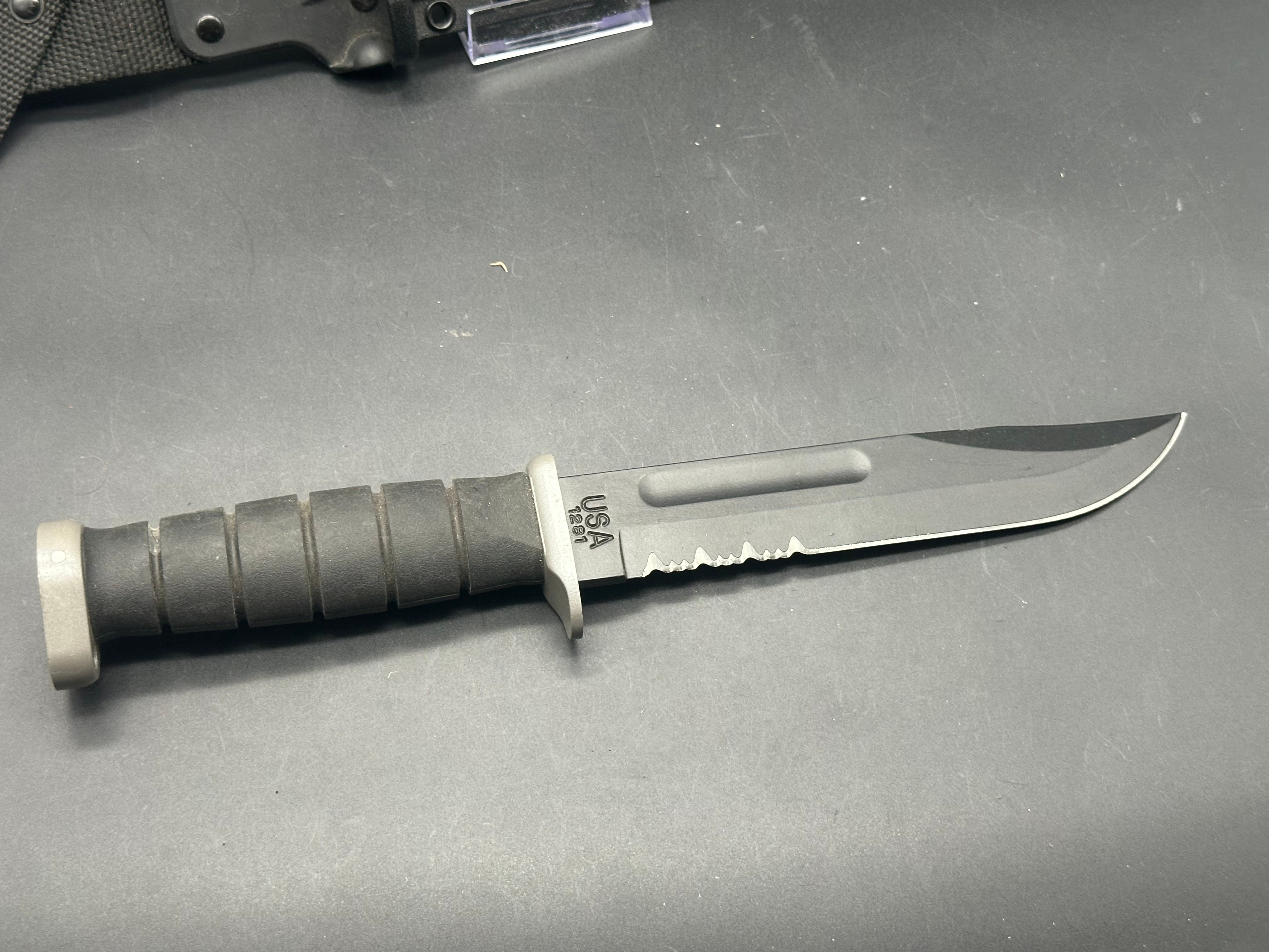 KA-BAR 1281 D2 Steel Fighting & Utility Knife - Tactical Survival, Outdoor Camping, Hunting & EDC Knife