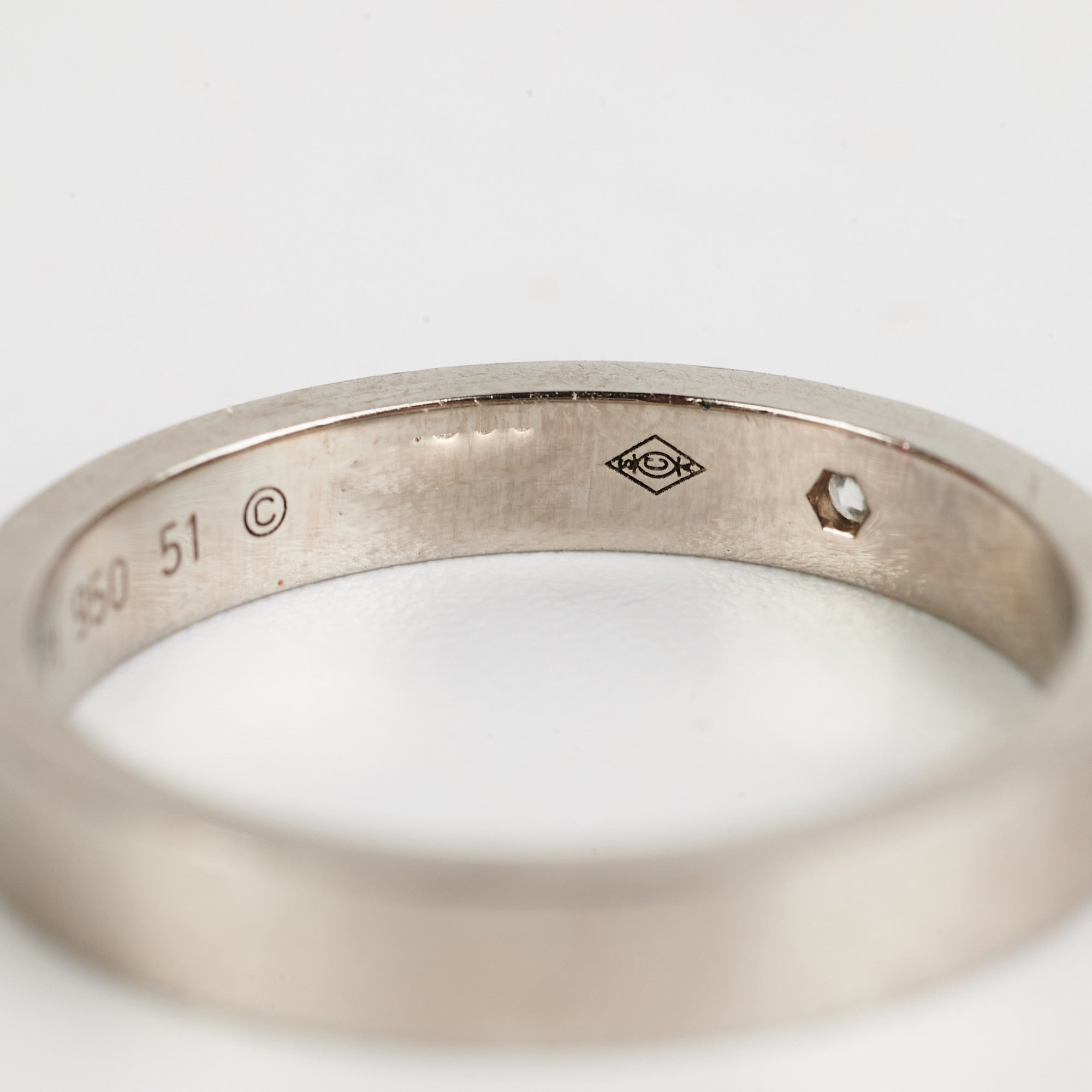 Cartier Love Wedding Band Ring - 18K Yellow Gold Size 51 for Women & Men - Perfect for Engagement, Wedding & Anniversary Gifts