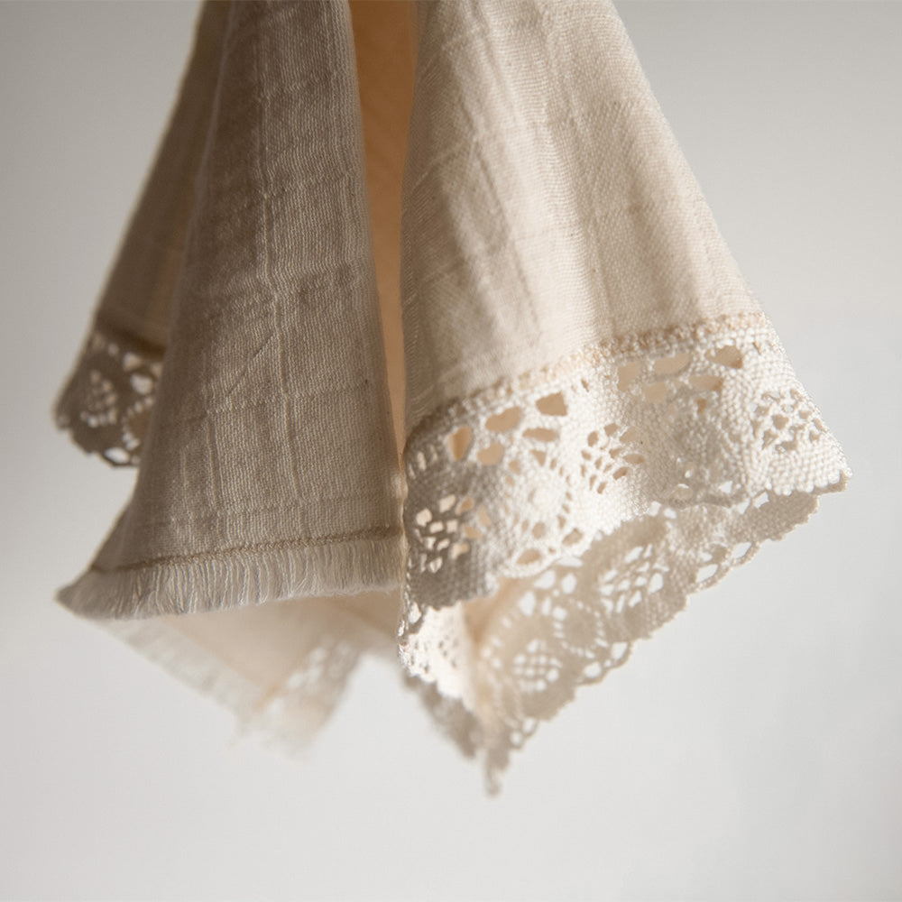 Elegant Cotton and Lace Napkin Set - 12-Piece Dinner Napkins for Formal Dining, Wedding, and Special Occasions
