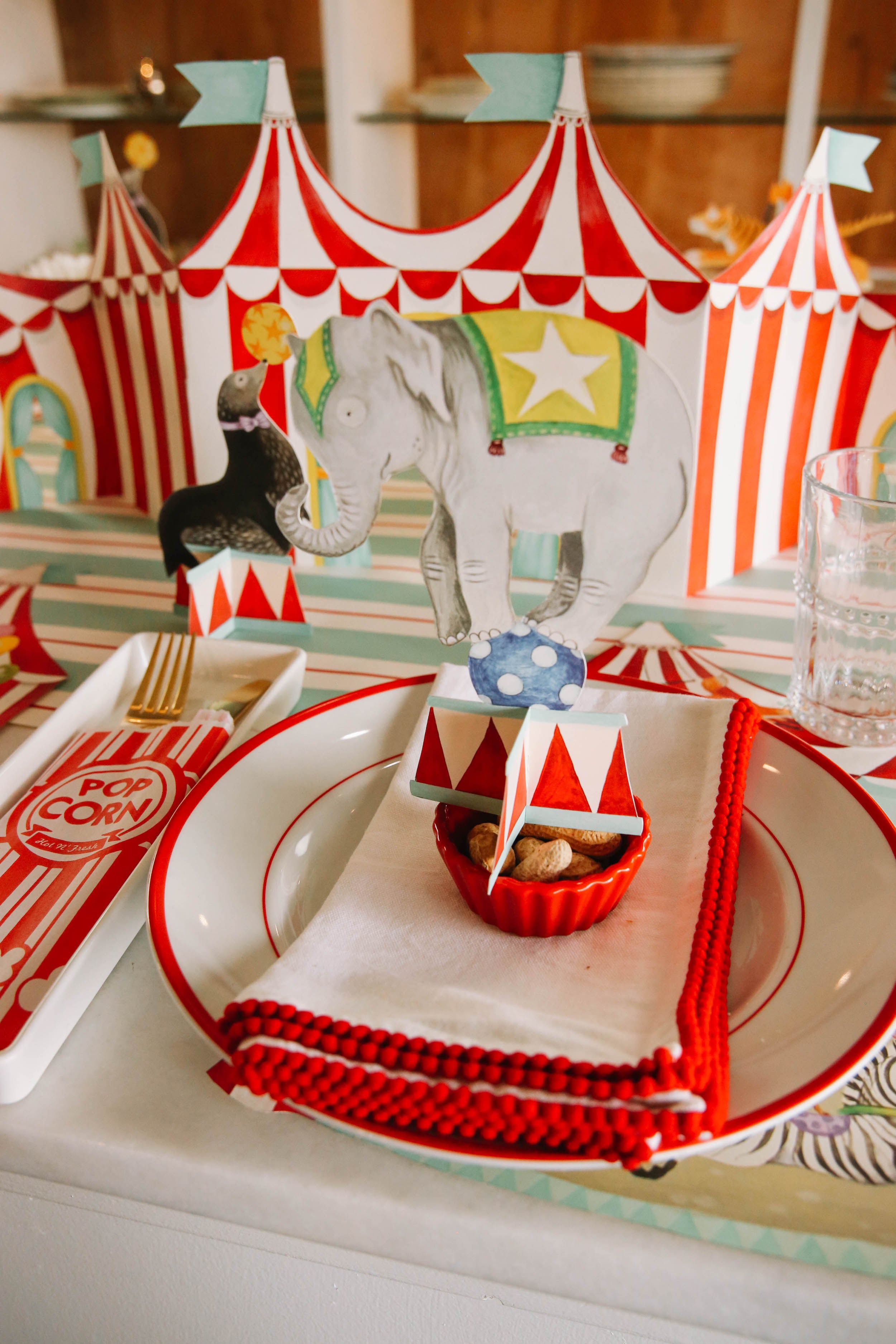 Circus Trio Table Ornaments - Vintage-Inspired Clown, Elephant & Lion Figurines for Home Decor | Perfect for Living Room, Party & Holiday Decorations