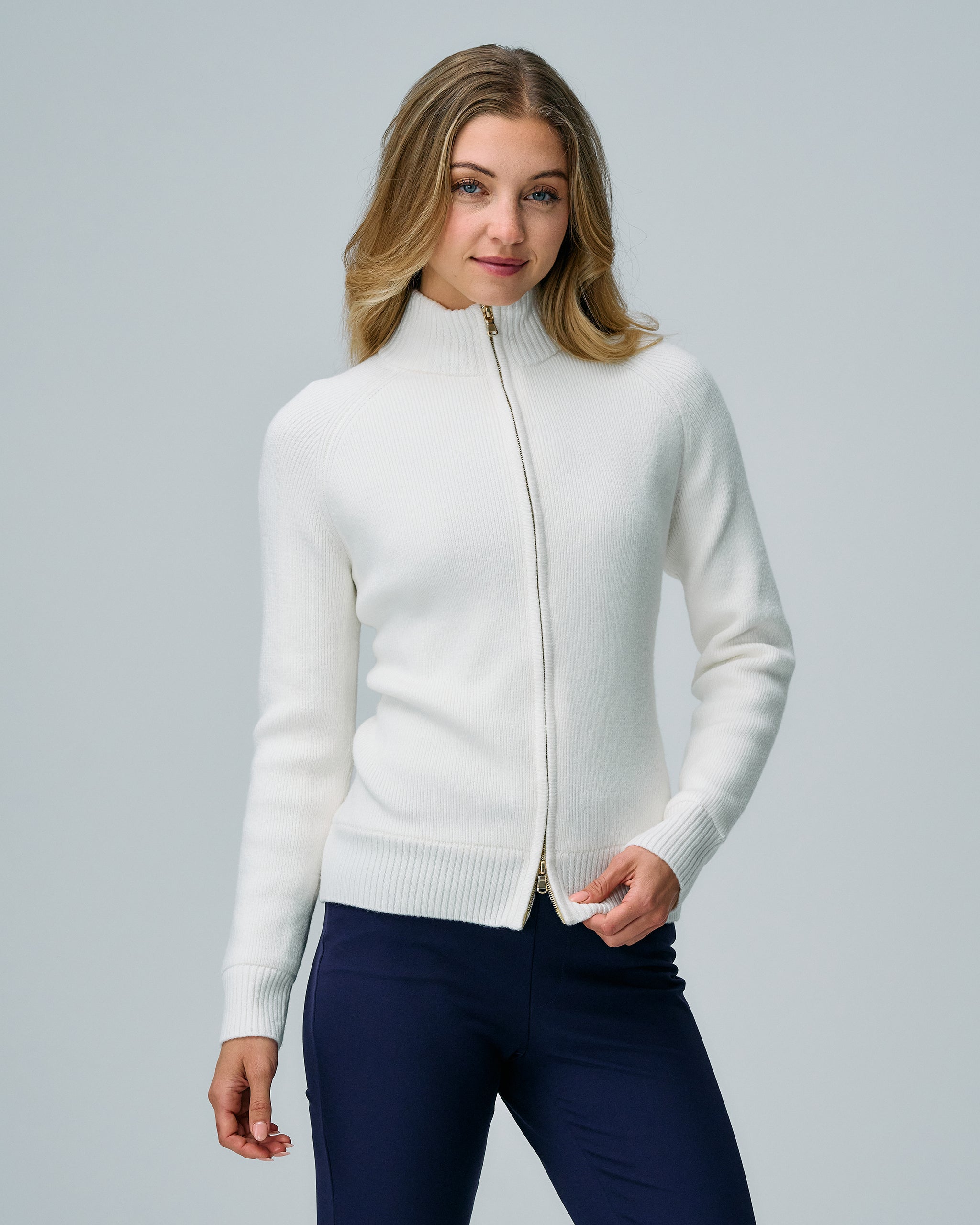BLAIRE WINDSWEATER - Lightweight & Stylish Women's Windbreaker Jacket for Outdoor Activities, Hiking, and Travel