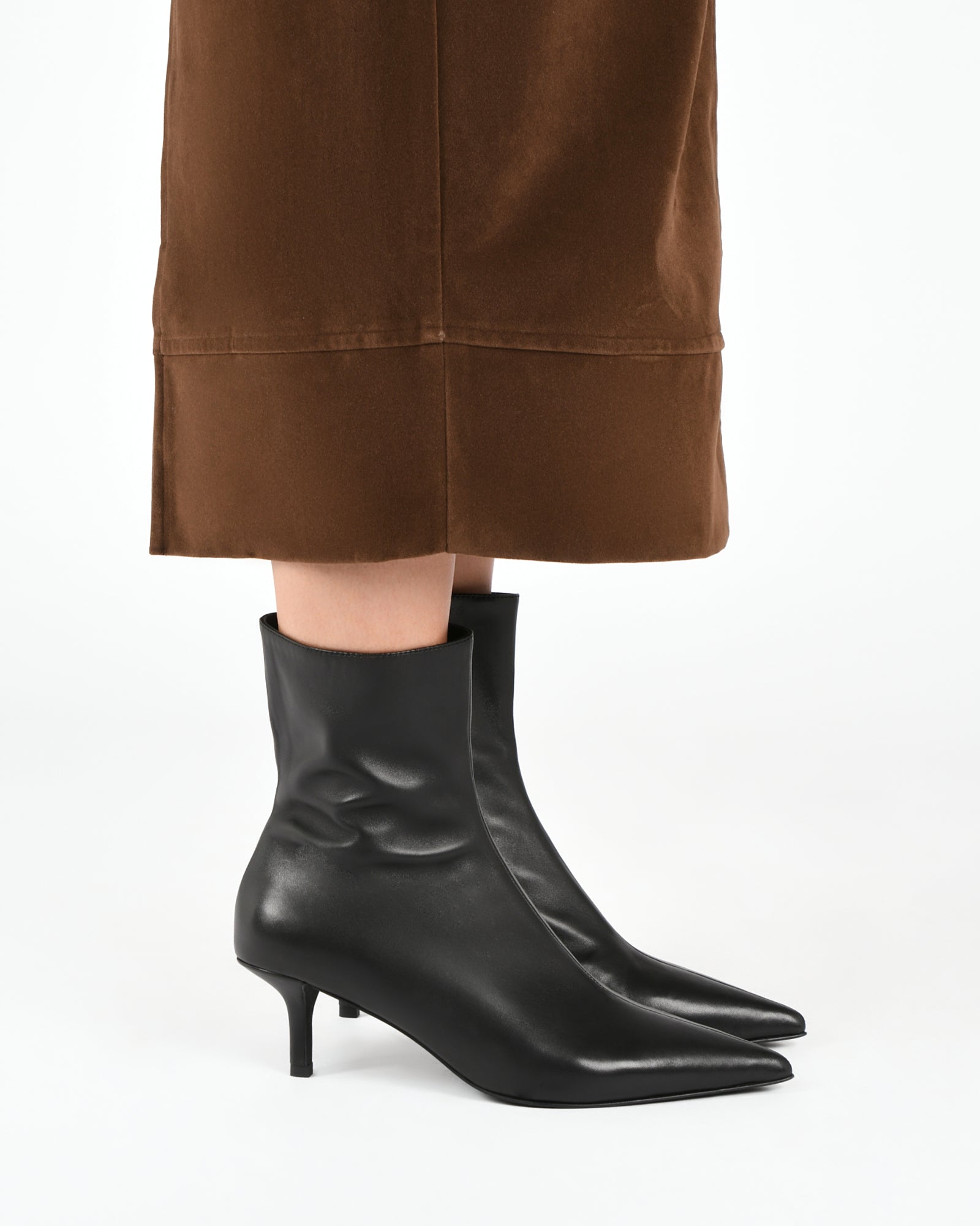 WINNIE Women's Black Leather Mid Ankle Boots - Stylish & Comfortable for Casual Wear, Office & Outdoor Activities