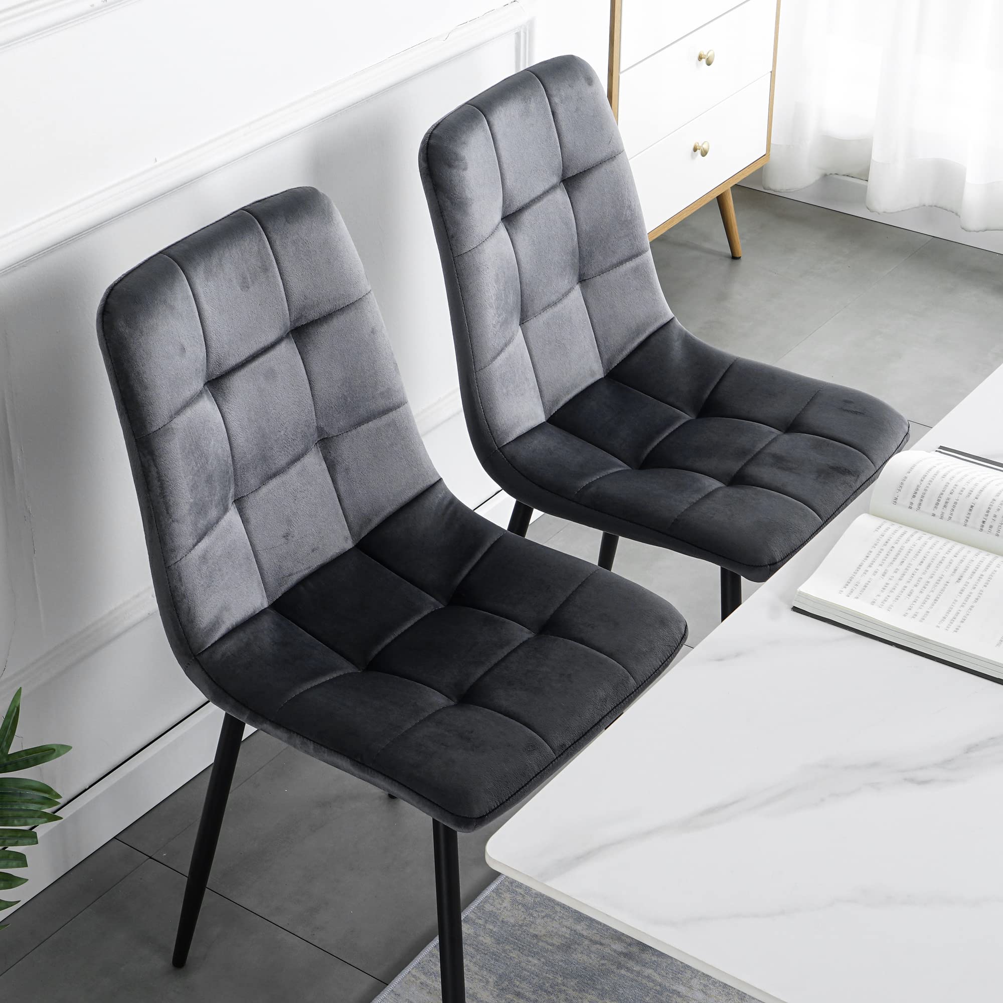 4-Piece Velvet Upholstered Dining Chair Set - Modern Black Legs Accent Chairs for Kitchen, Dining Room, Living Room & Bedroom | Perfect for Family Gatherings, Dinner Parties & Home Decor