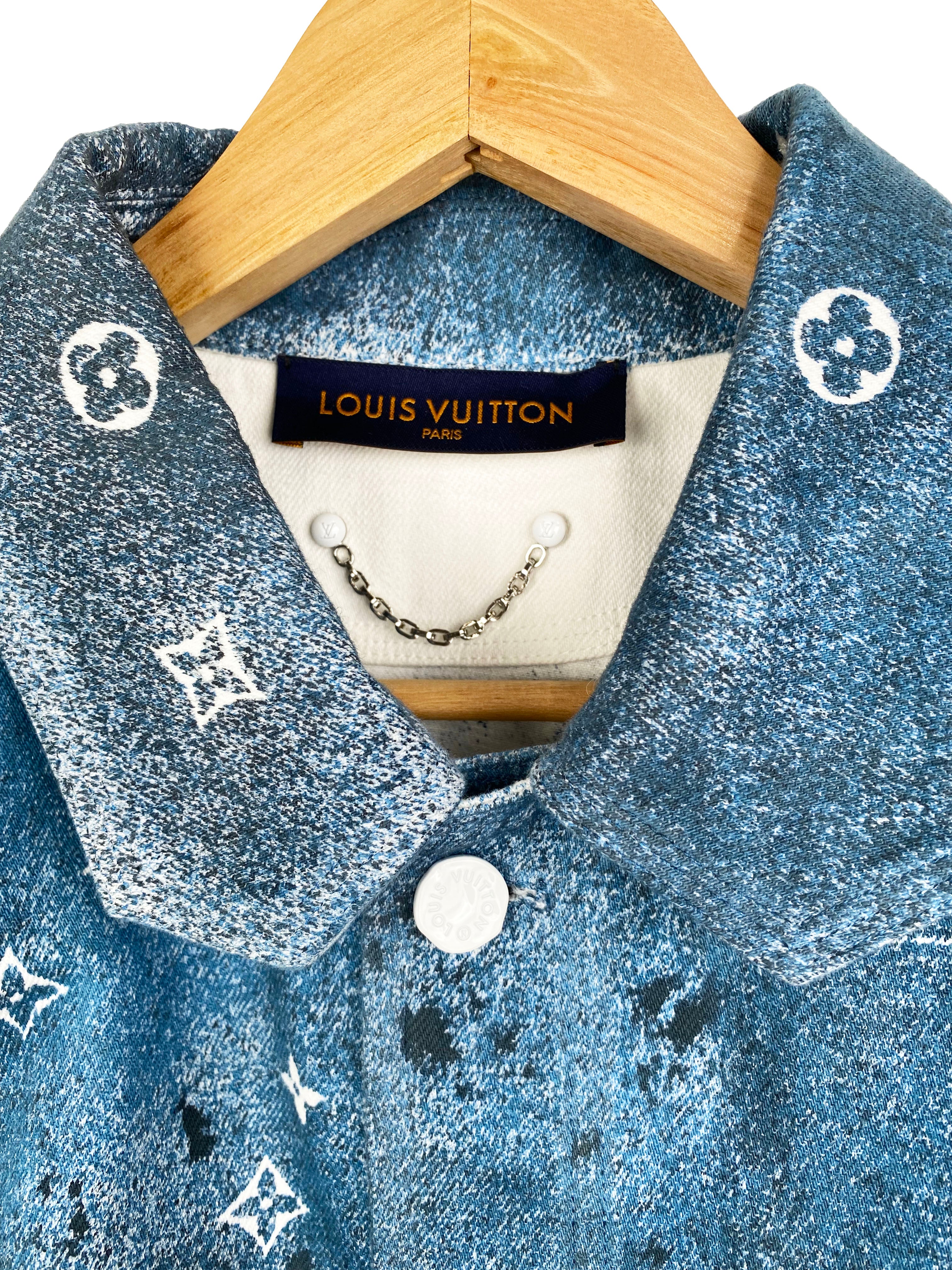 Authentic Louis Vuitton Men's Casual Workwear Shirt - Slim Fit Button Down Dress Shirt for Business & Office Wear - Premium Cotton Luxury Fashion for Professional Men