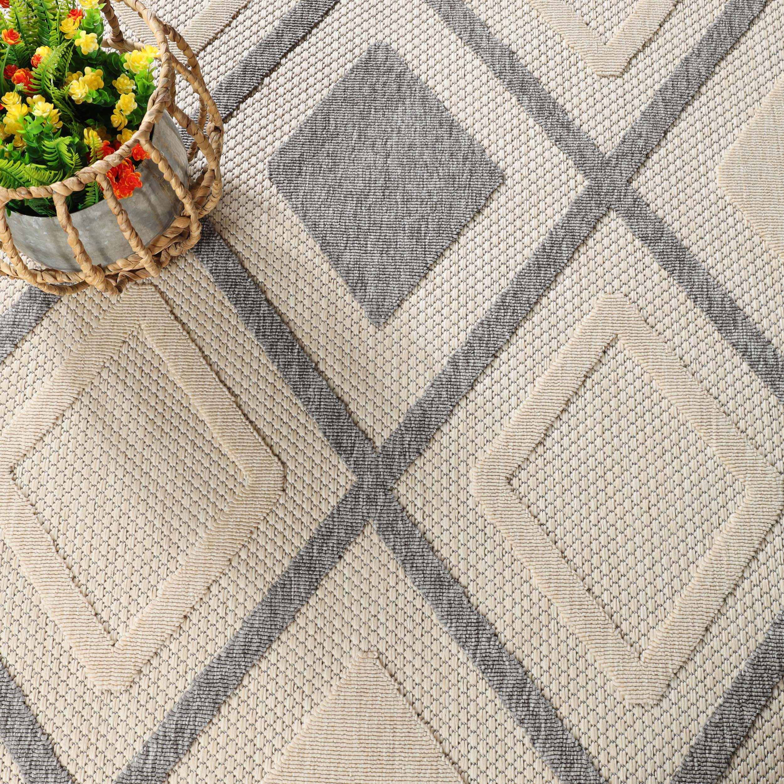 Daelyn Modern Diamond Lattice Indoor Outdoor Area Rug - Non-Slip Soft Living Room Bedroom Rug for Home Decor
