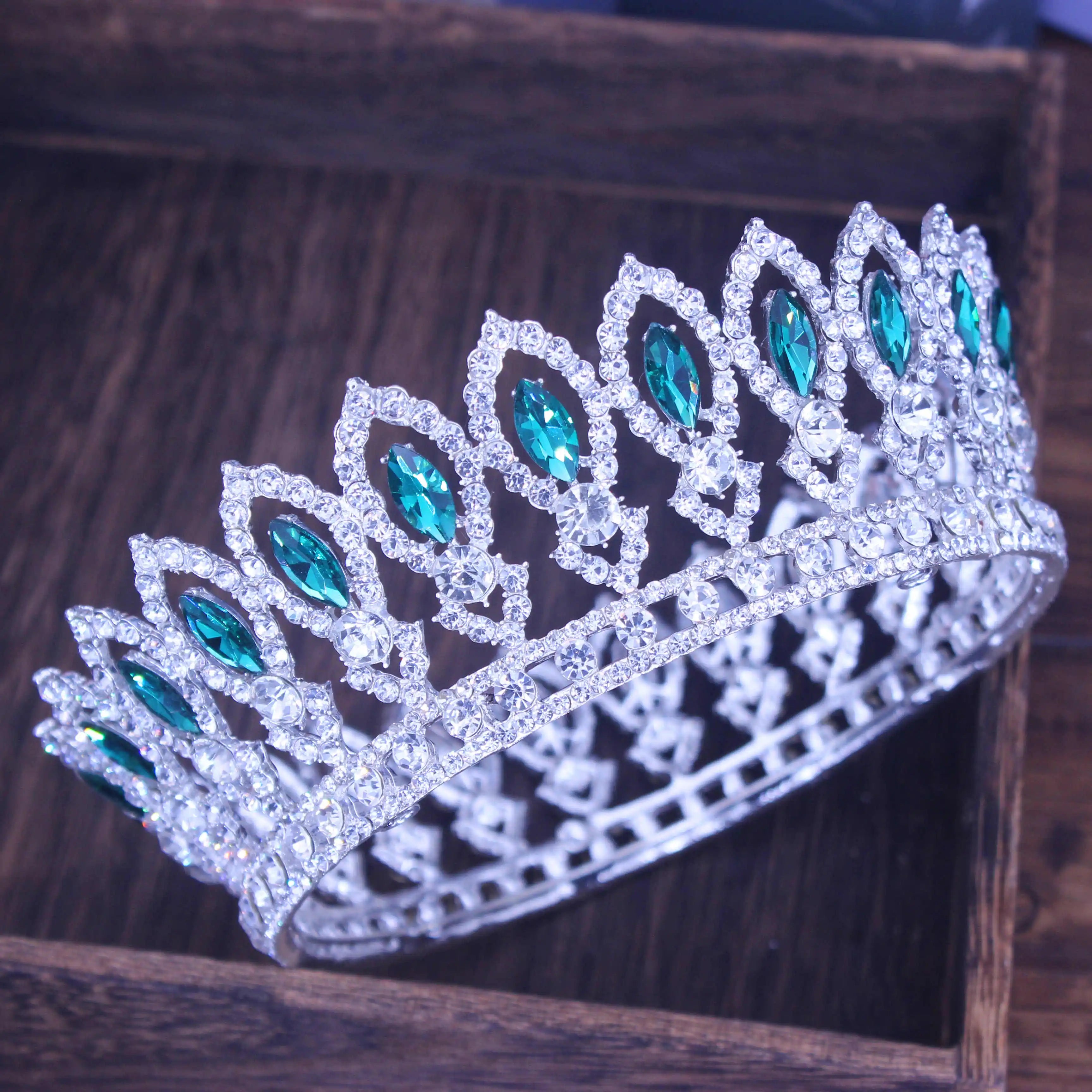 Crystal Queen Wedding Tiara Crown - Baroque Bridal Headpiece for Women | Elegant Bride Hair Jewelry Accessories for Weddings, Pageants & Special Occasions