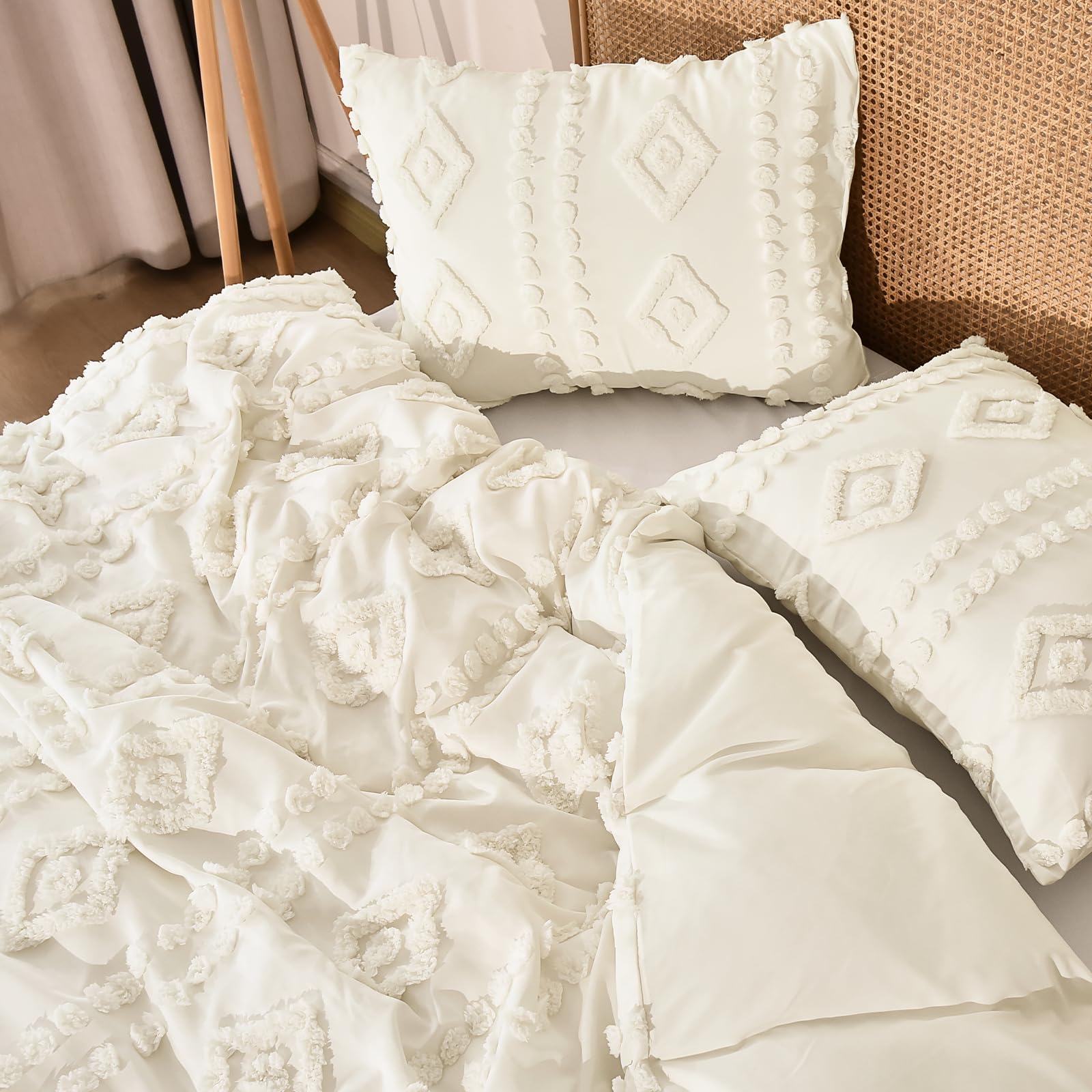 PHF Boho Duvet Cover King Size - Soft Tufted 3-Piece Bedding Set with 2 Pillowcases, Textured Shabby Chic Design for All Seasons, Snow White 104