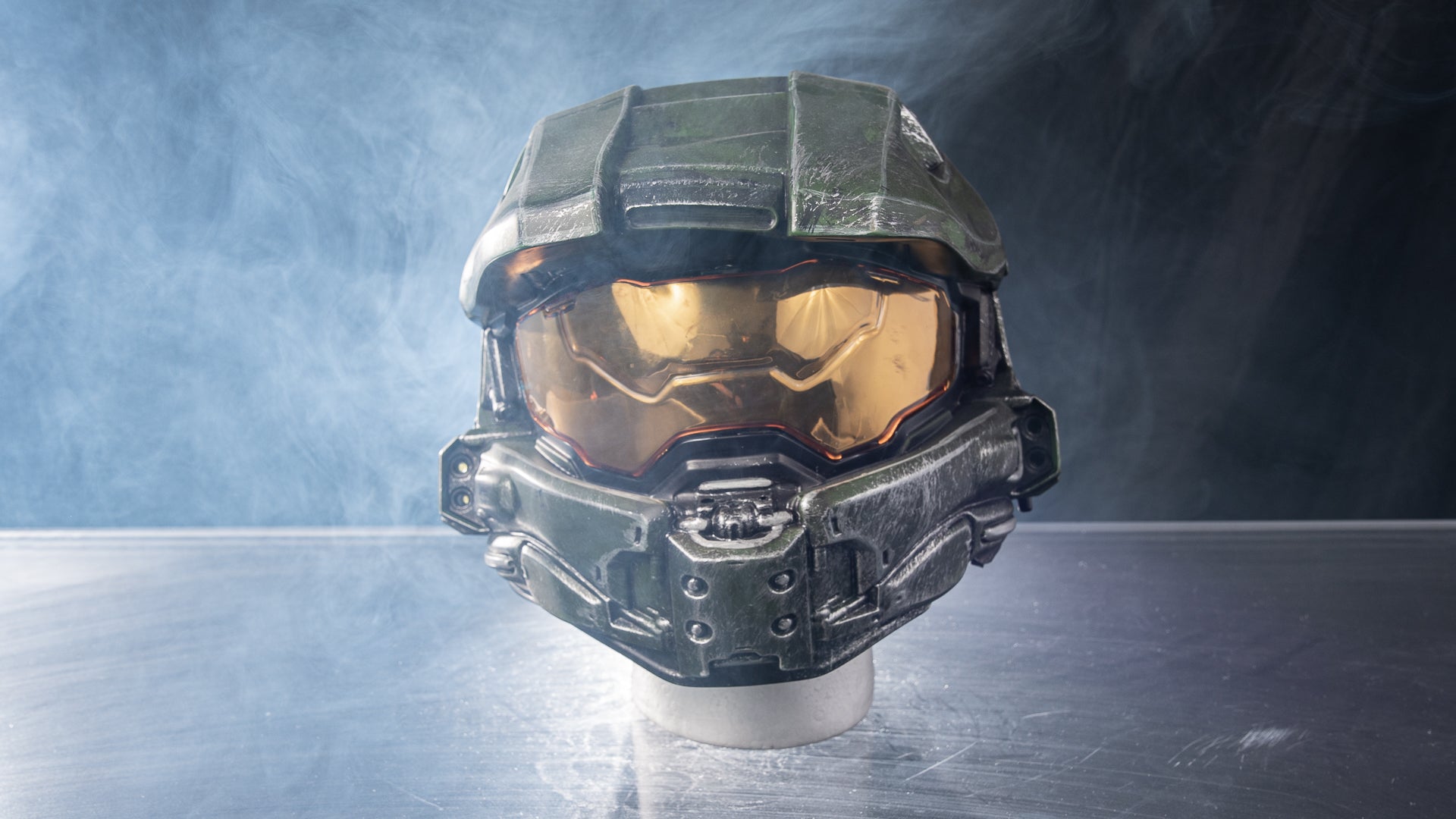 Halo Master Chief Helmet Replica - Premium Collectible Cosplay & Gaming Accessory - Perfect for Halloween, Conventions & Fan Displays