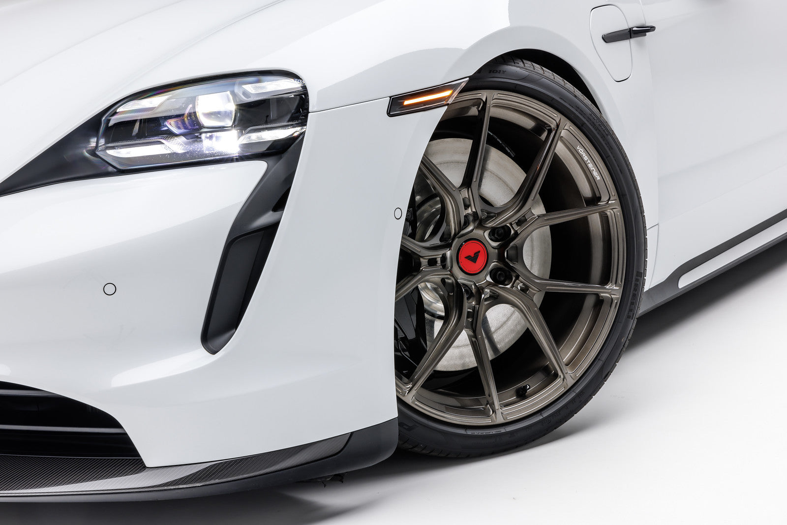 Porsche Taycan 21