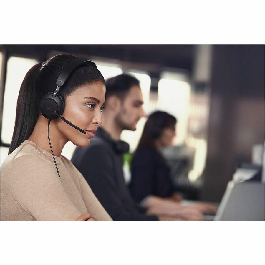 Jabra Evolve2 40 SE Wired Stereo Noise-Cancelling Headset with 3-Microphone Call Technology | USB-A Cable | MS Teams Certified | Compatible with All Platforms | Black | Perfect for Remote Work, Online Meetings & Office Use