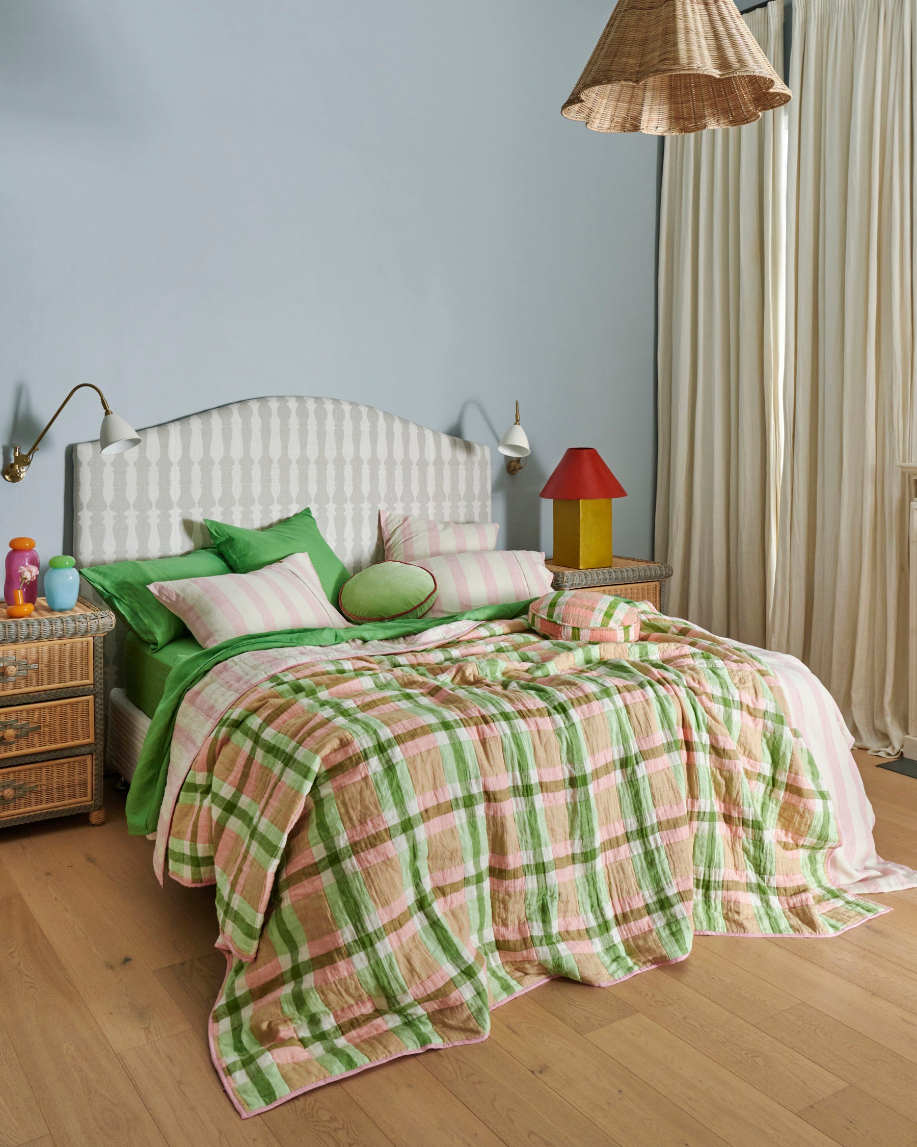 Soft Candy Stripe Linen Pillowcases Set of 2 - Breathable & Hypoallergenic Bedding for Side Sleepers - Perfect for Guest Room, Master Bedroom & Home Decor