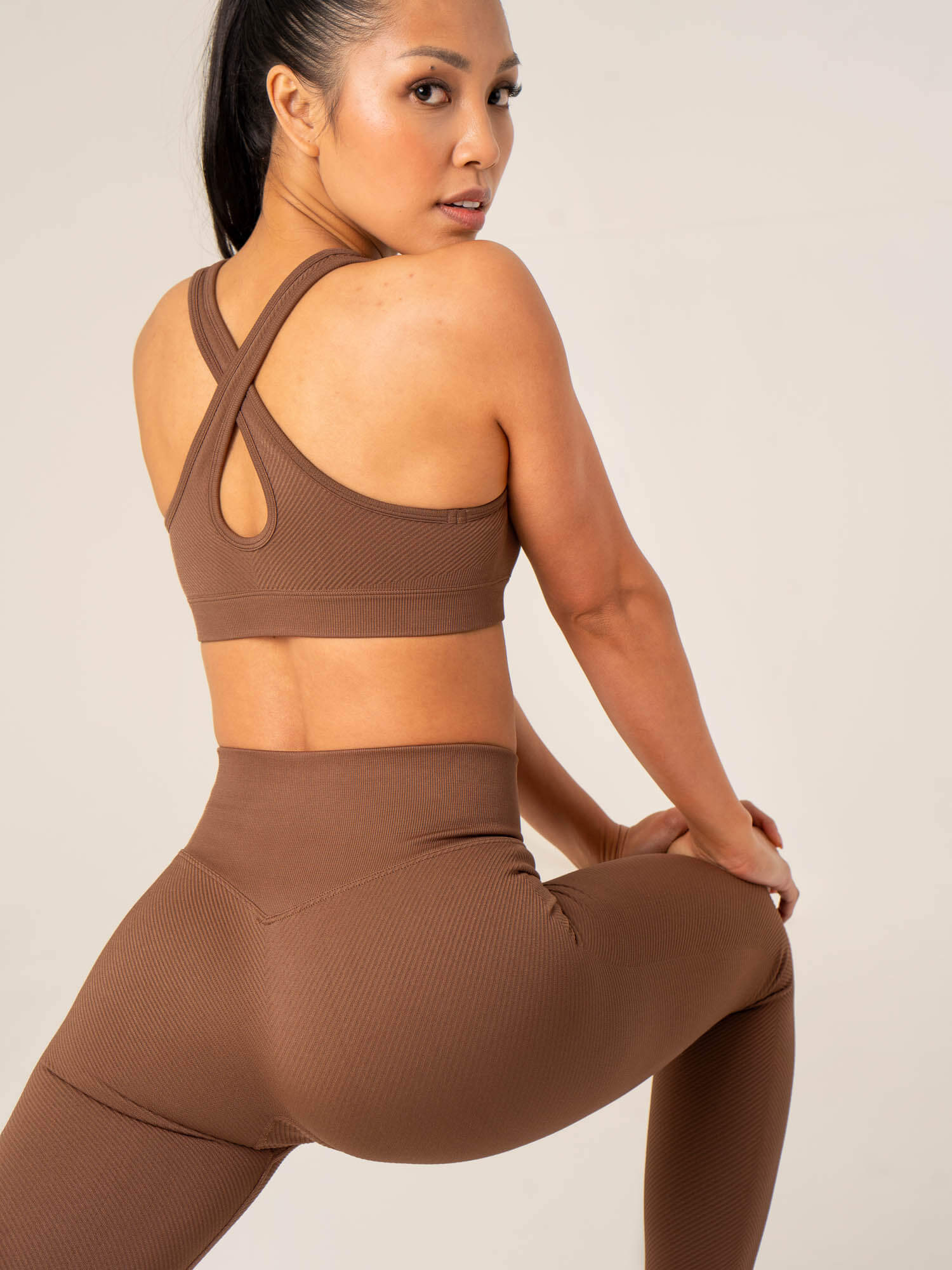 High Support Circuit Rib Seamless Sports Bra for Women - Chocolate Brown - Perfect for Yoga, Running & Gym Workouts