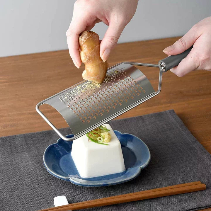 Premium Arnest 2-Way Handheld Cheese Grater - Fine & Coarse Shredding for Parmesan, Cheddar & Hard Cheeses - Perfect for Cooking, Baking & Garnishing Dishes
