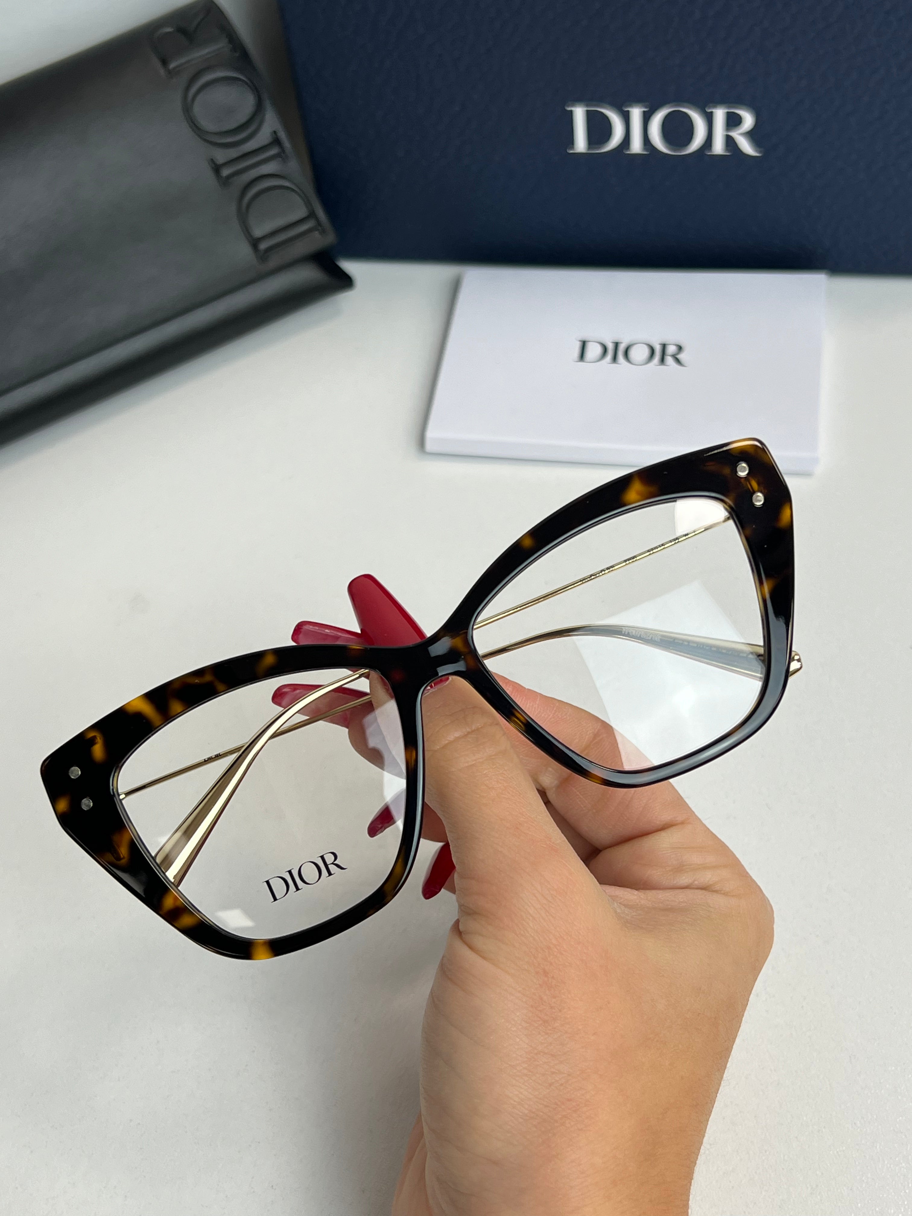 Dior MissDiorO B3I Havana Brown Sunglasses - Luxury Designer Frames for Women | Perfect for Beach, Driving & Fashion Outfits